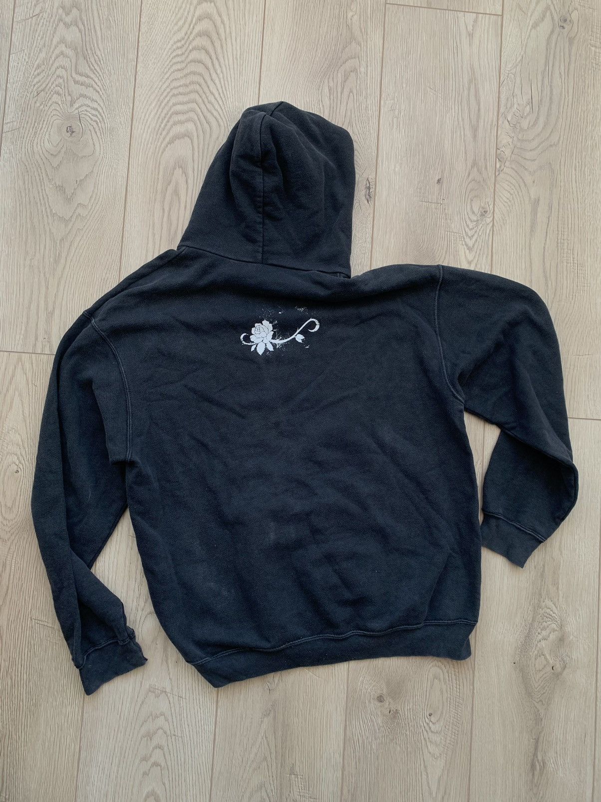Band Tees 2005 Bullet for my Valentine the poison vintage hoodie Size US L / EU 52-54 / 3 - 5 Thumbnail