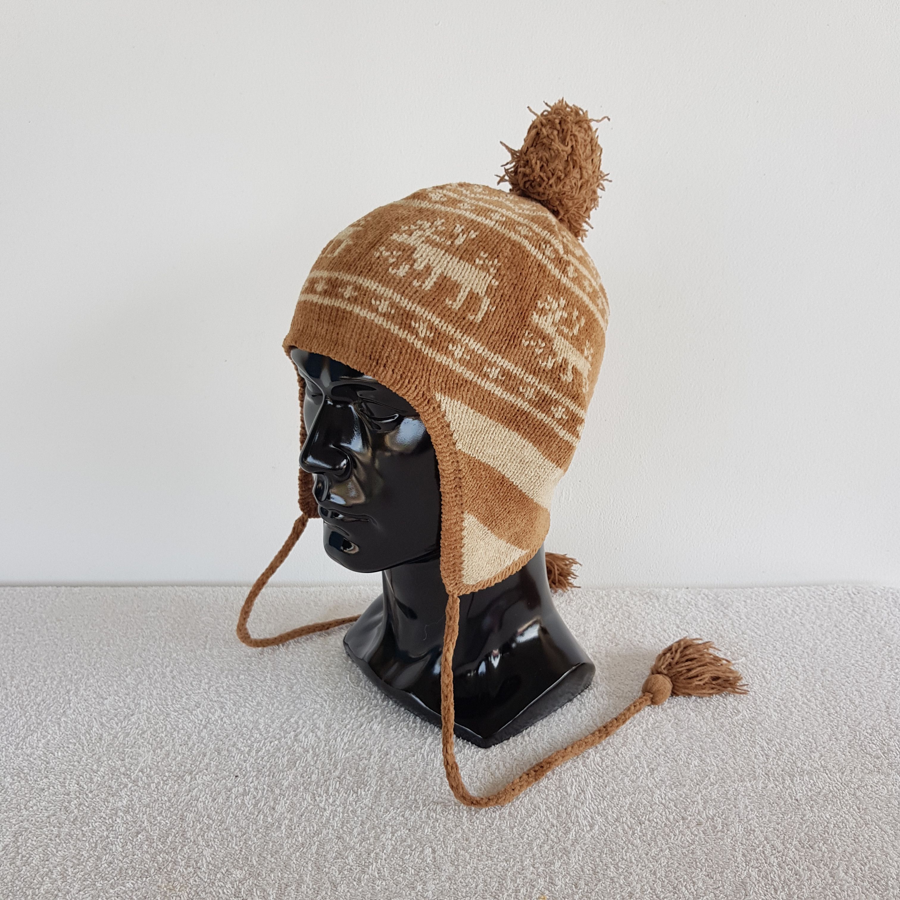 Japanese Brand Japanese Knitted Crochet Beanie Snow Cap Earflap Hats Size ONE SIZE - 1 Thumbnail