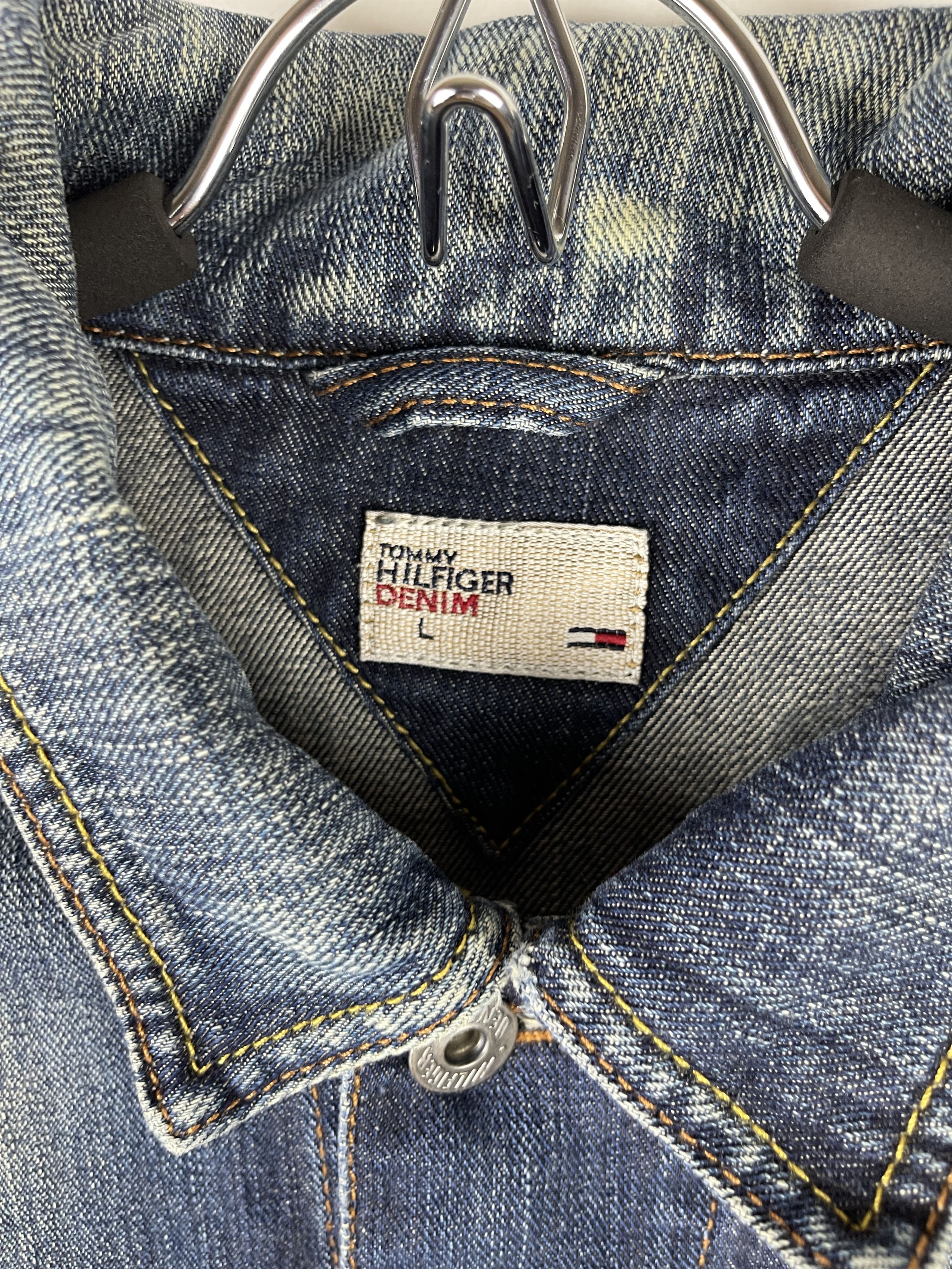 Tommy Hilfiger Tommy Hilfiger denim vintage small logo jeans jacket Size US L / EU 52-54 / 3 - 6 Thumbnail