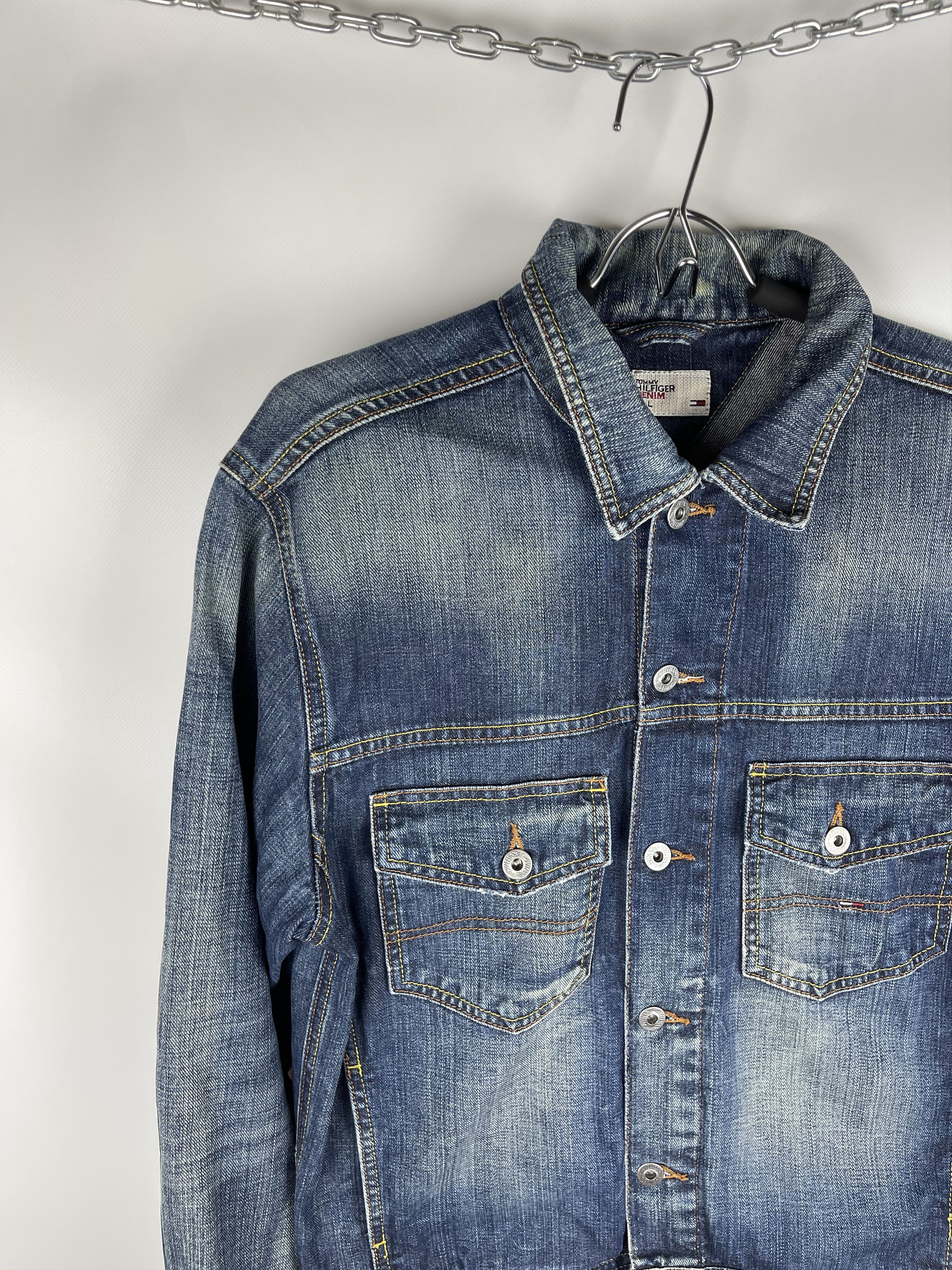 Tommy Hilfiger Tommy Hilfiger denim vintage small logo jeans jacket Size US L / EU 52-54 / 3 - 2 Thumbnail