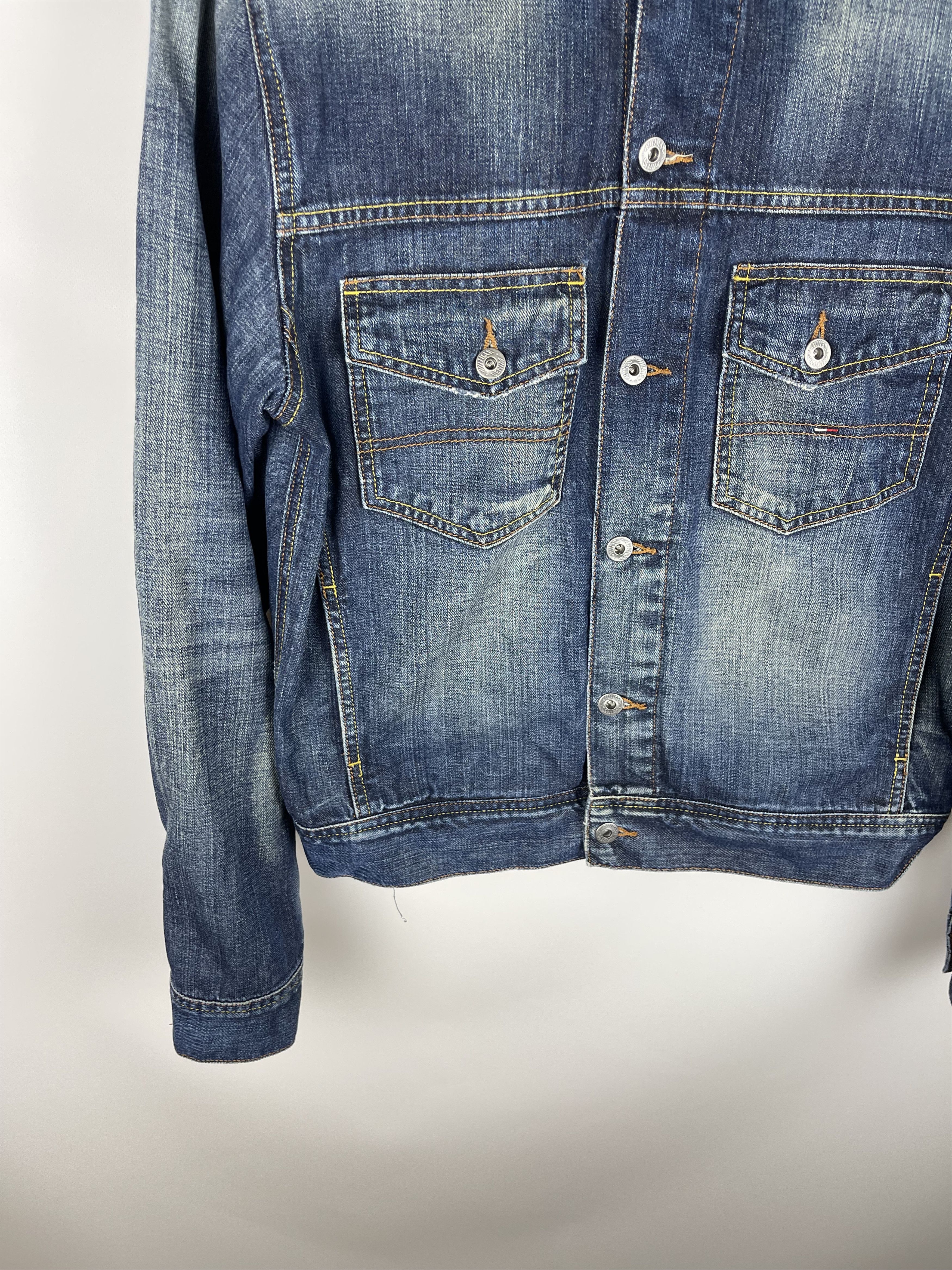 Tommy Hilfiger Tommy Hilfiger denim vintage small logo jeans jacket Size US L / EU 52-54 / 3 - 3 Thumbnail