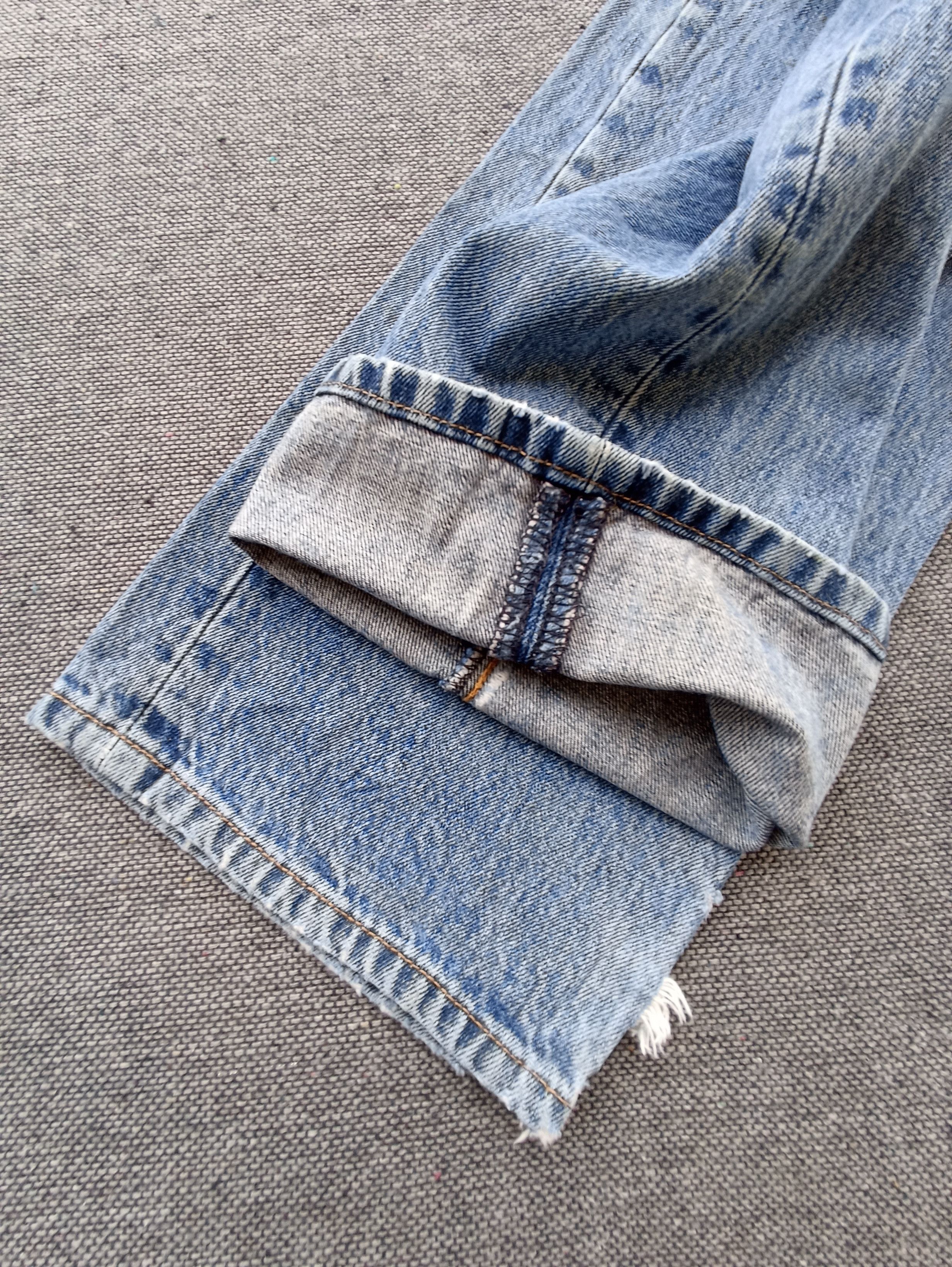Jean × Levi's × Vintage Vintage Levis 501 Distressed Denim - J213 Size US 35 - 7 Thumbnail