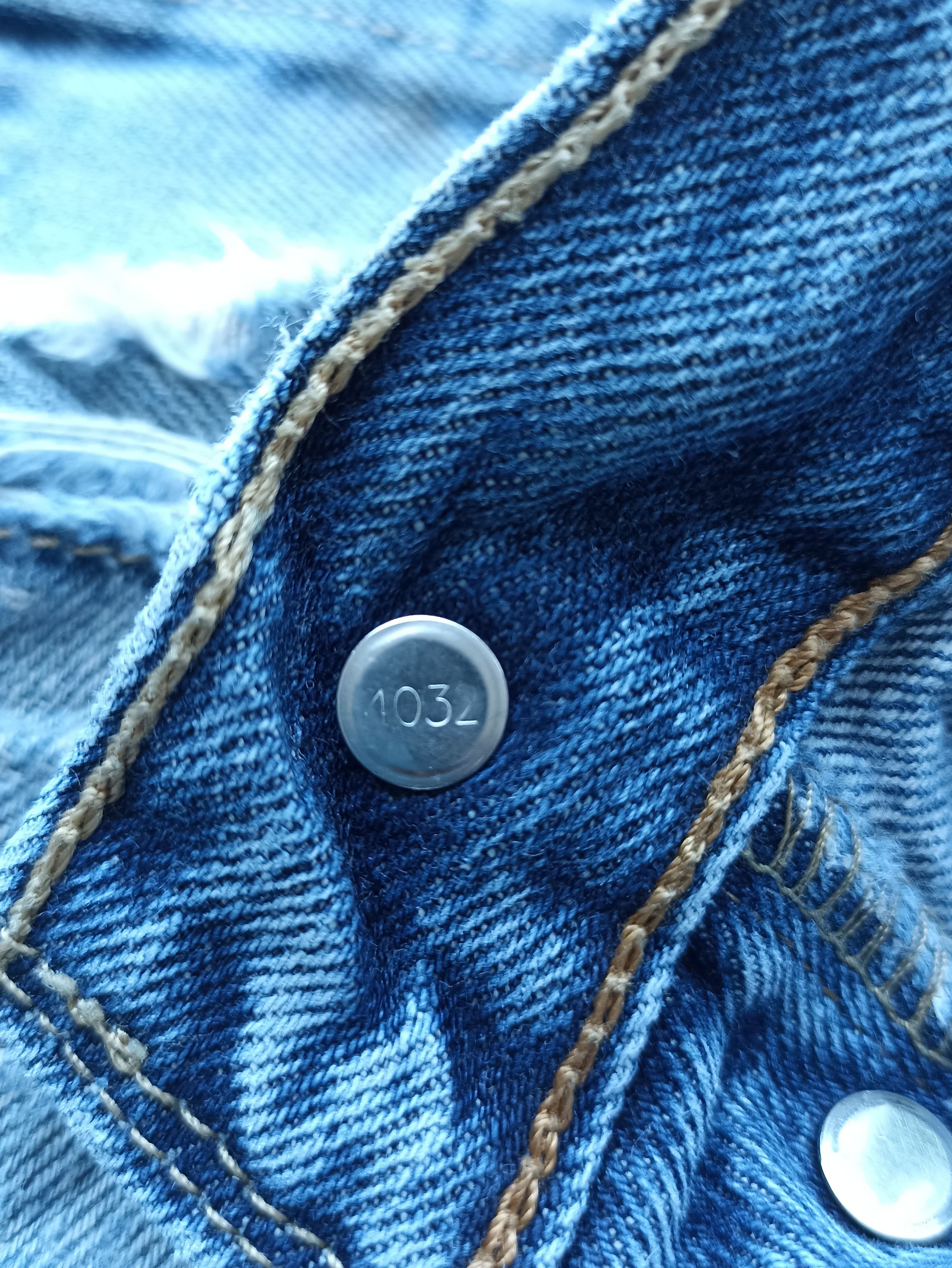 Jean × Levi's × Vintage Vintage Levis 501 Distressed Denim - J213 Size US 35 - 4 Thumbnail