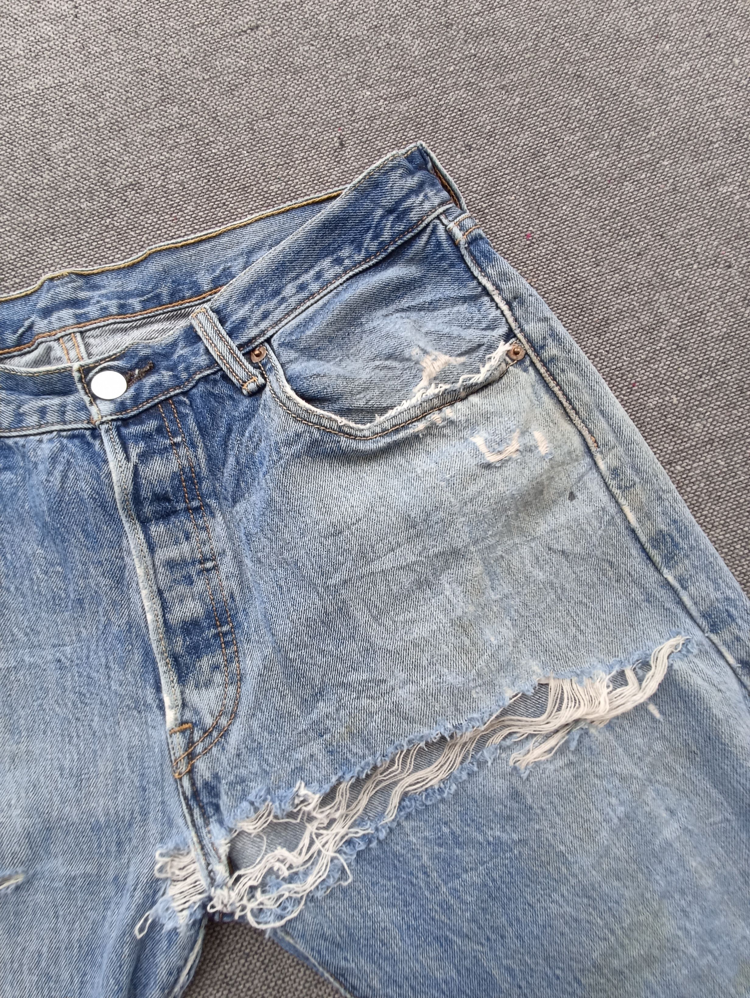 Jean × Levi's × Vintage Vintage Levis 501 Distressed Denim - J213 Size US 35 - 13 Thumbnail