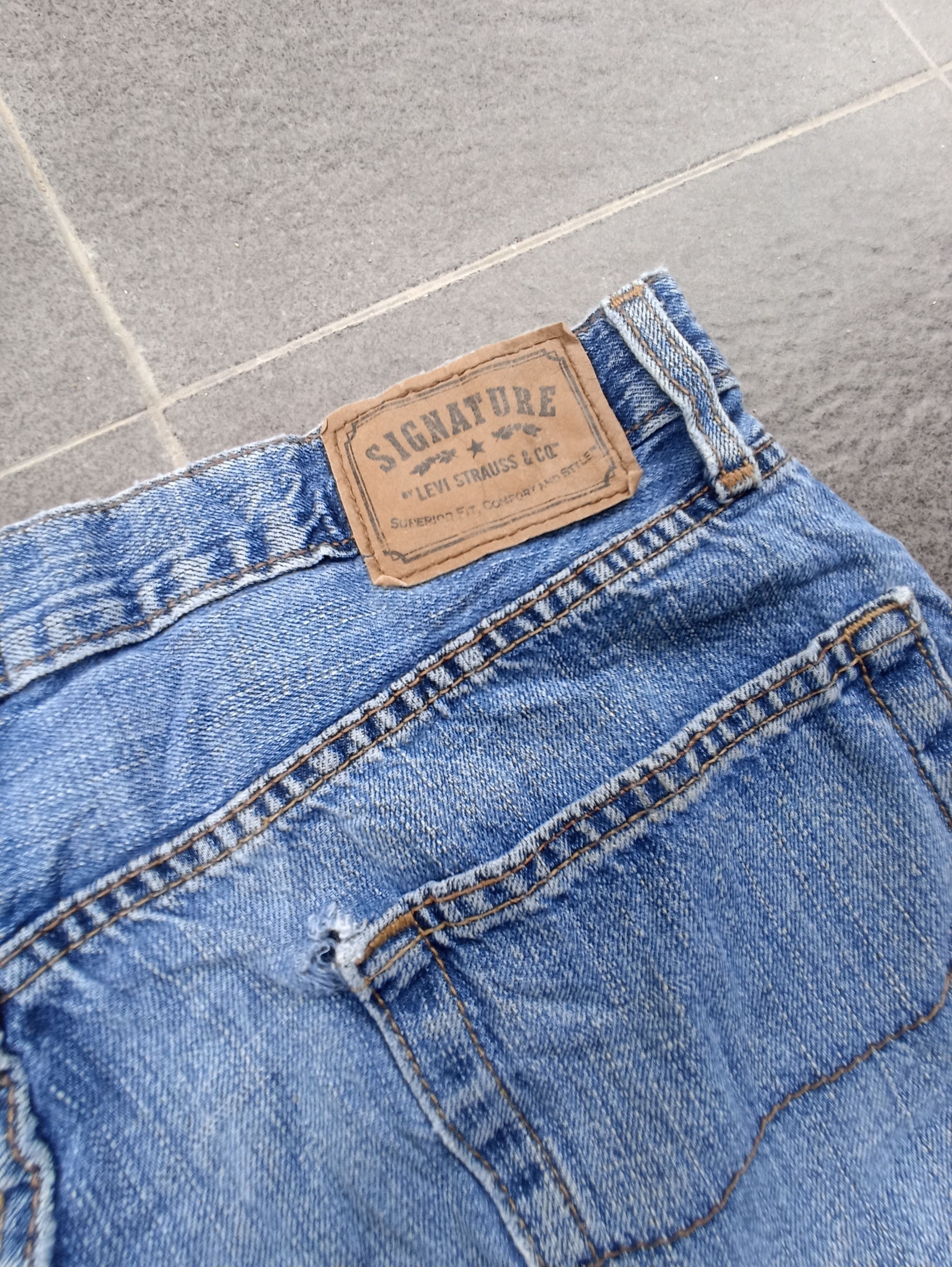 Jean × Levi's × Vintage Vintage Levis Signature Relaxed Fit Jeans - J218 Size US 35 - 8 Thumbnail