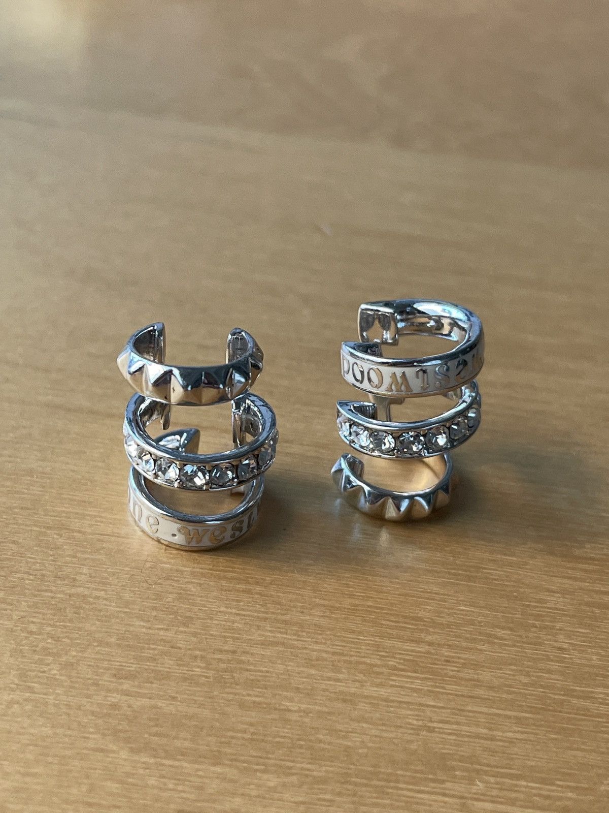 Vivienne Westwood Vivienne Westwoof ear cuffs fits any ear