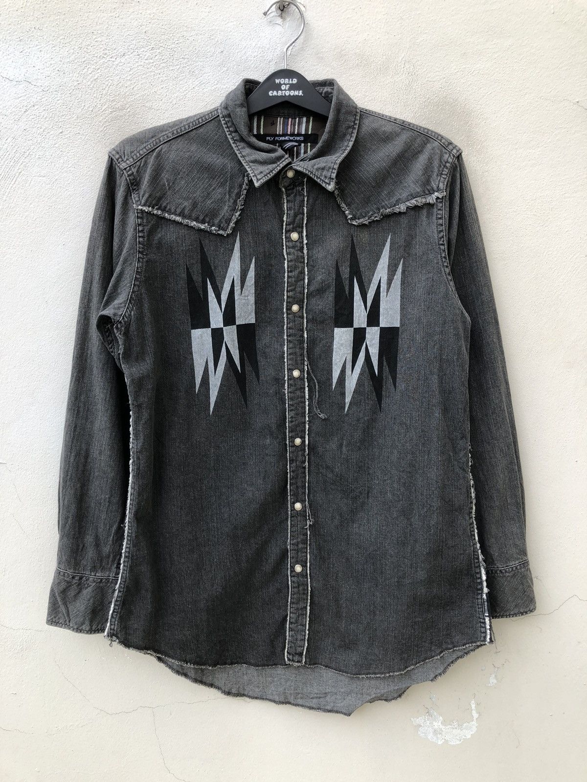 Vintage Ply Formeworks Japan Navajo Distressed Denim Western Shirt Size US L / EU 52-54 / 3 - 3 Thumbnail