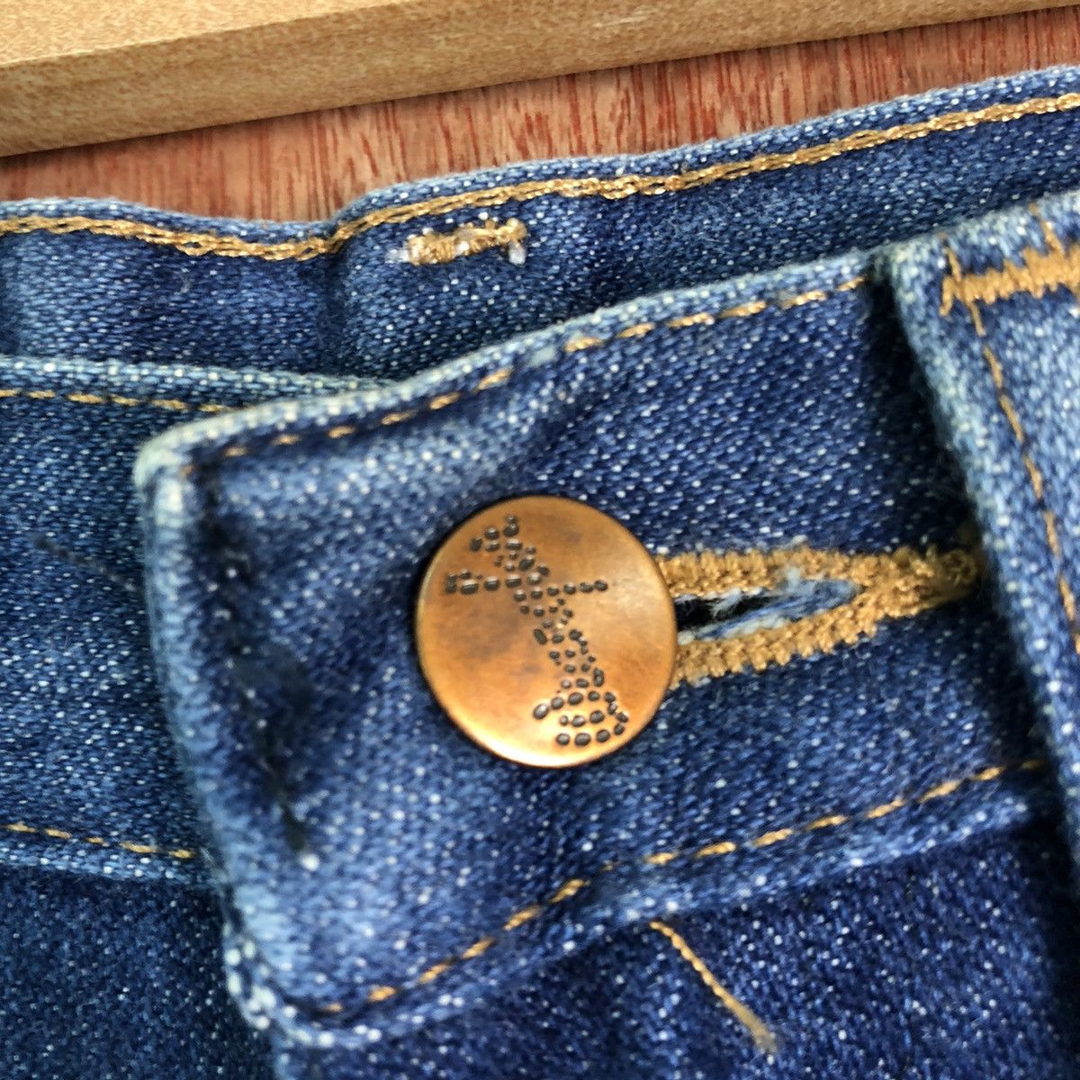 Vintage DLL Wrangler Blue distressed Denim Jeans Pants #200 Size US 30 / EU 46 - 4 Thumbnail