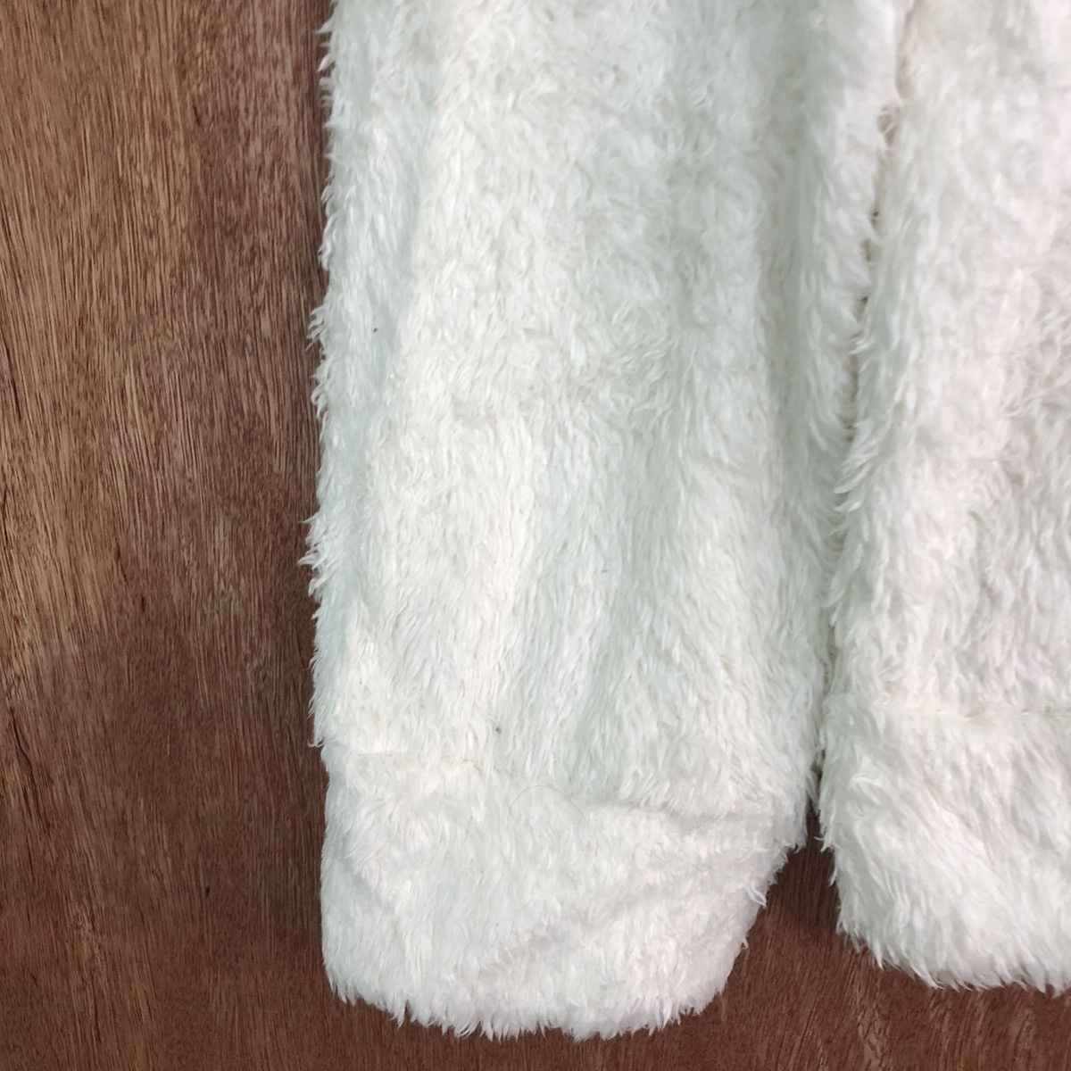 Disney Disney White Mohair Knit shag shaggy Sweater #c423 Size M / US 6-8 / IT 42-44 - 6 Thumbnail