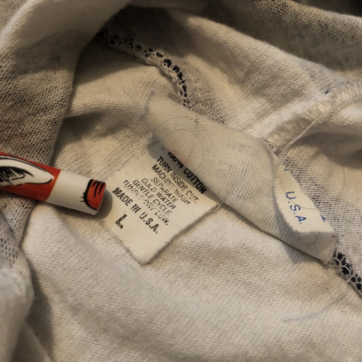 Vintage Vintage 1990s Georgetown Hoyas Bulldogs Stripe TShirt Hoodie Size US L / EU 52-54 / 3 - 8 Thumbnail
