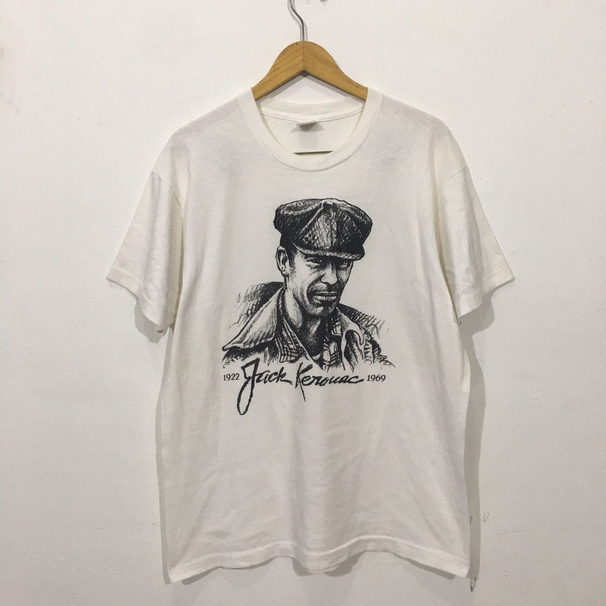 Vintage Vintage 90s Jack Kirouac American Novelist Poet Tshirt Size US XL / EU 56 / 4 - 1 Thumbnail