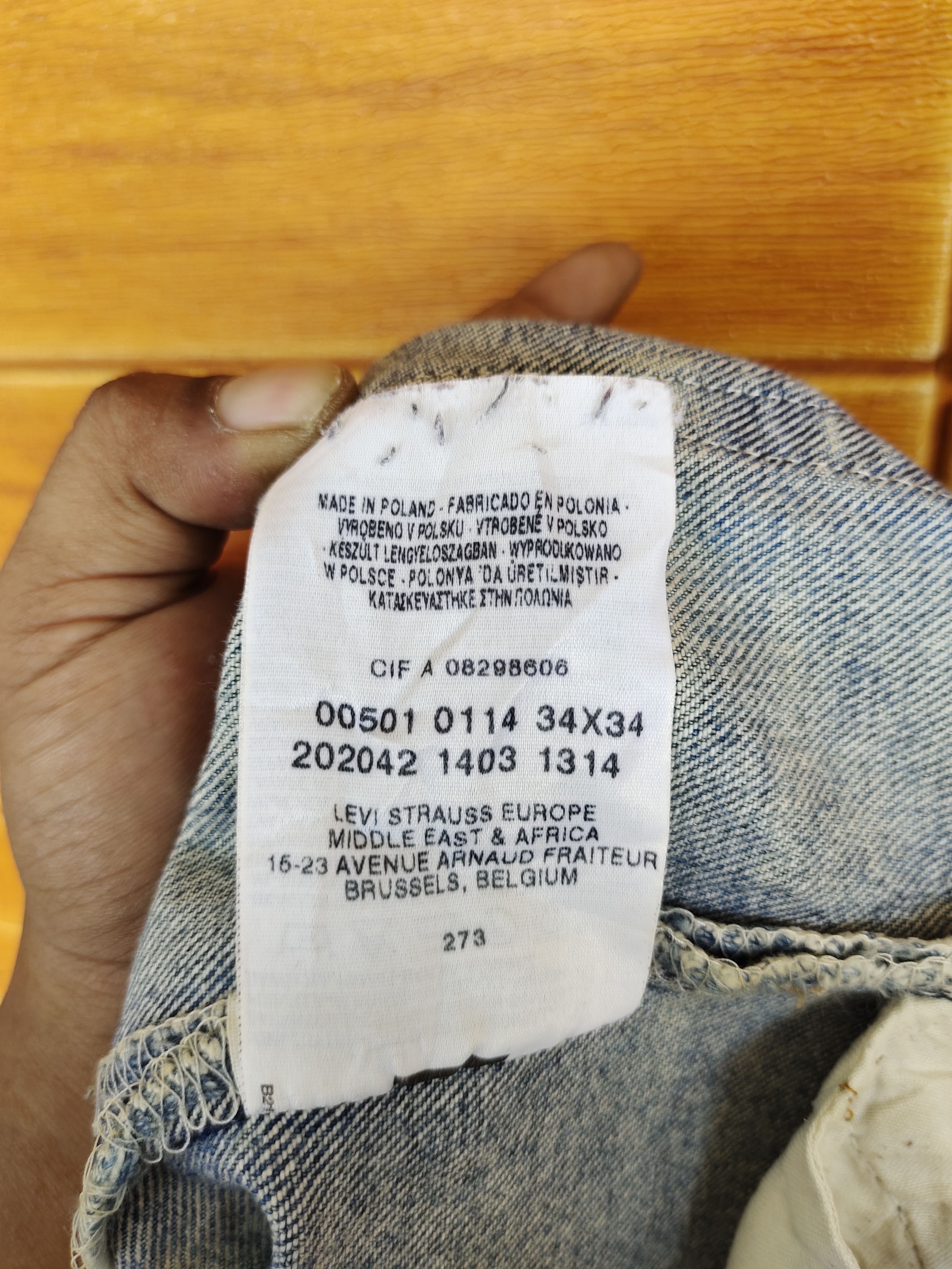 Levi's Vintage Levis 501 Destroyed Knee Distress Denim Jeans Size US 34 / EU 50 - 25 Thumbnail