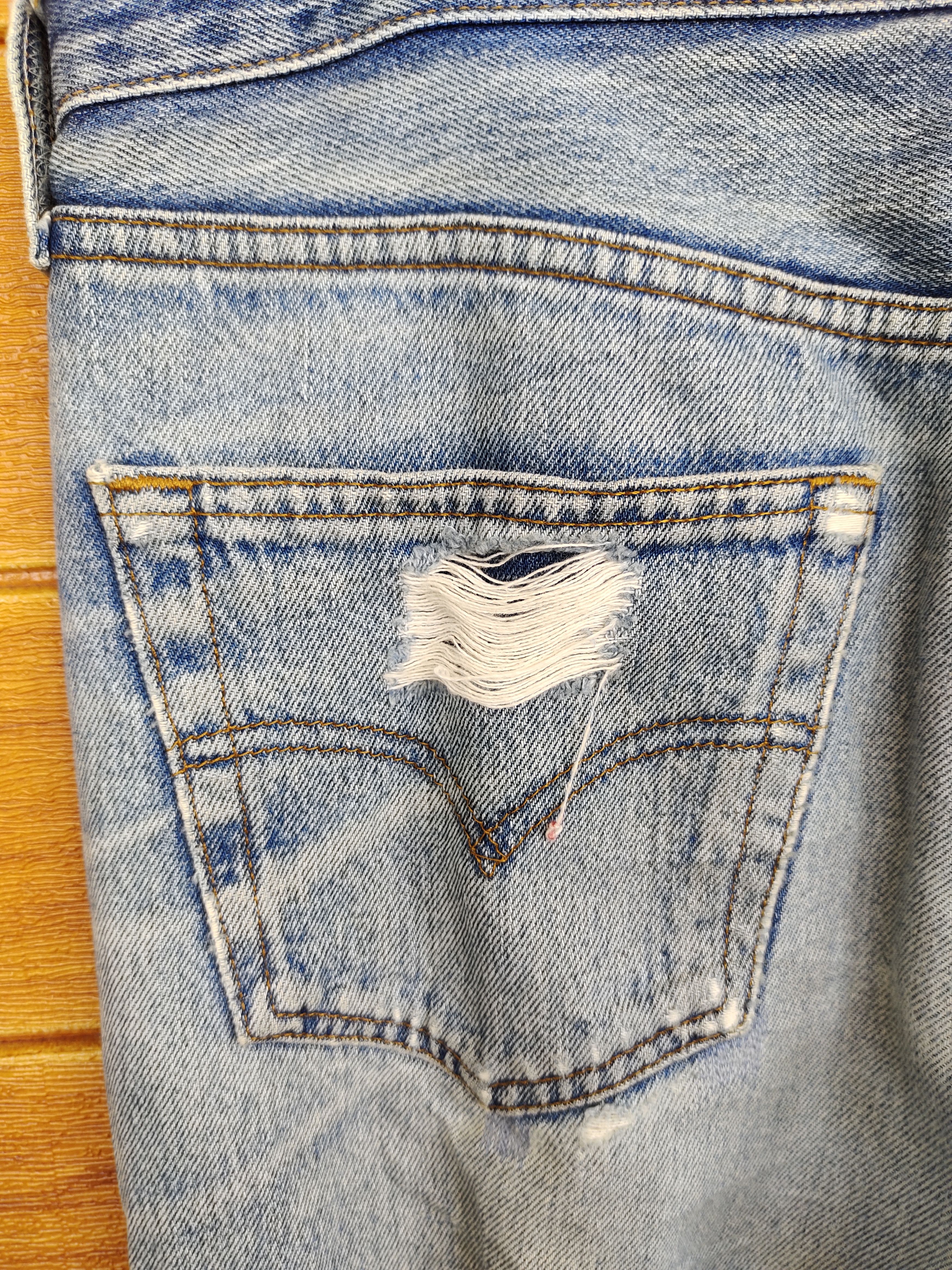 Levi's Vintage Levis 501 Destroyed Knee Distress Denim Jeans Size US 34 / EU 50 - 16 Thumbnail