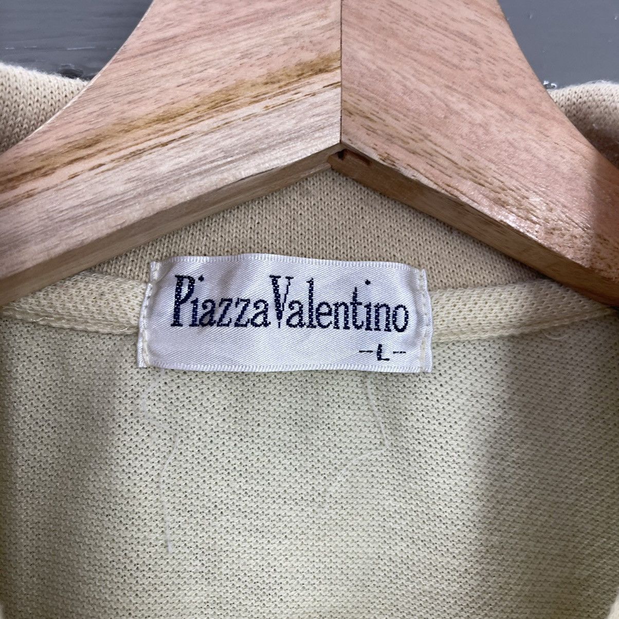 Designer × Valentino Vintage 90’s Piazza Valentino Collar Longsleeve Size M Size US M / EU 48-50 / 2 - 9 Thumbnail
