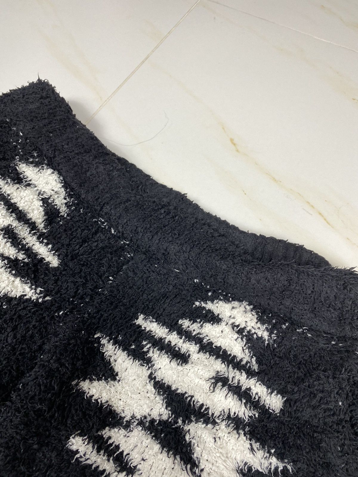 Karl Kani Karl Kani Native Faux Fur. J001 Size US XXL / EU 58 / 5 - 13 Thumbnail