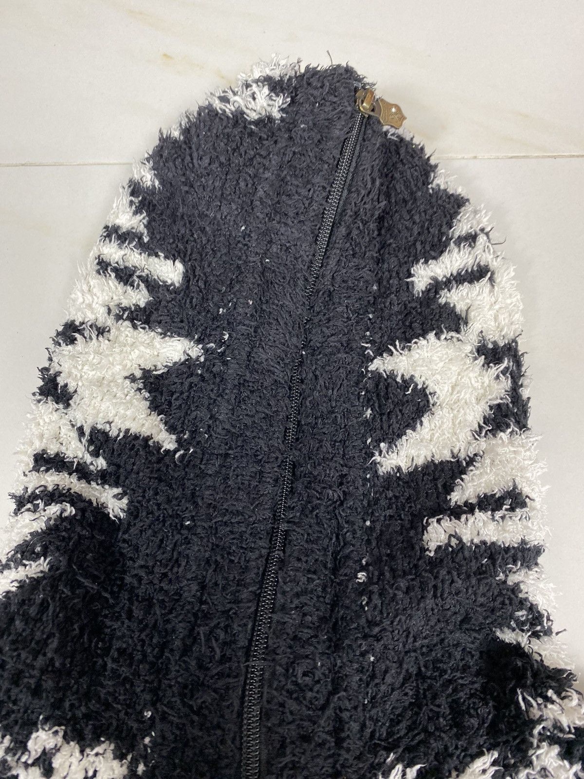 Karl Kani Karl Kani Native Faux Fur. J001 Size US XXL / EU 58 / 5 - 5 Thumbnail