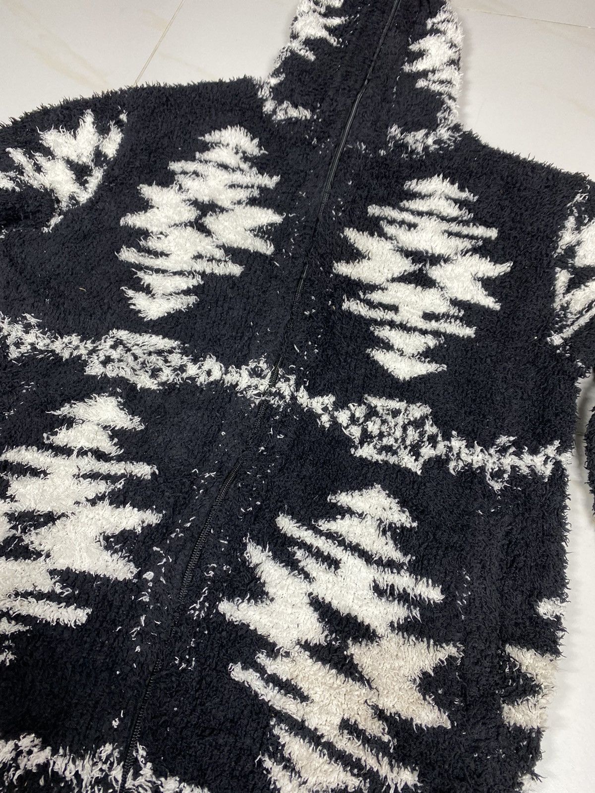 Karl Kani Karl Kani Native Faux Fur. J001 Size US XXL / EU 58 / 5 - 8 Thumbnail