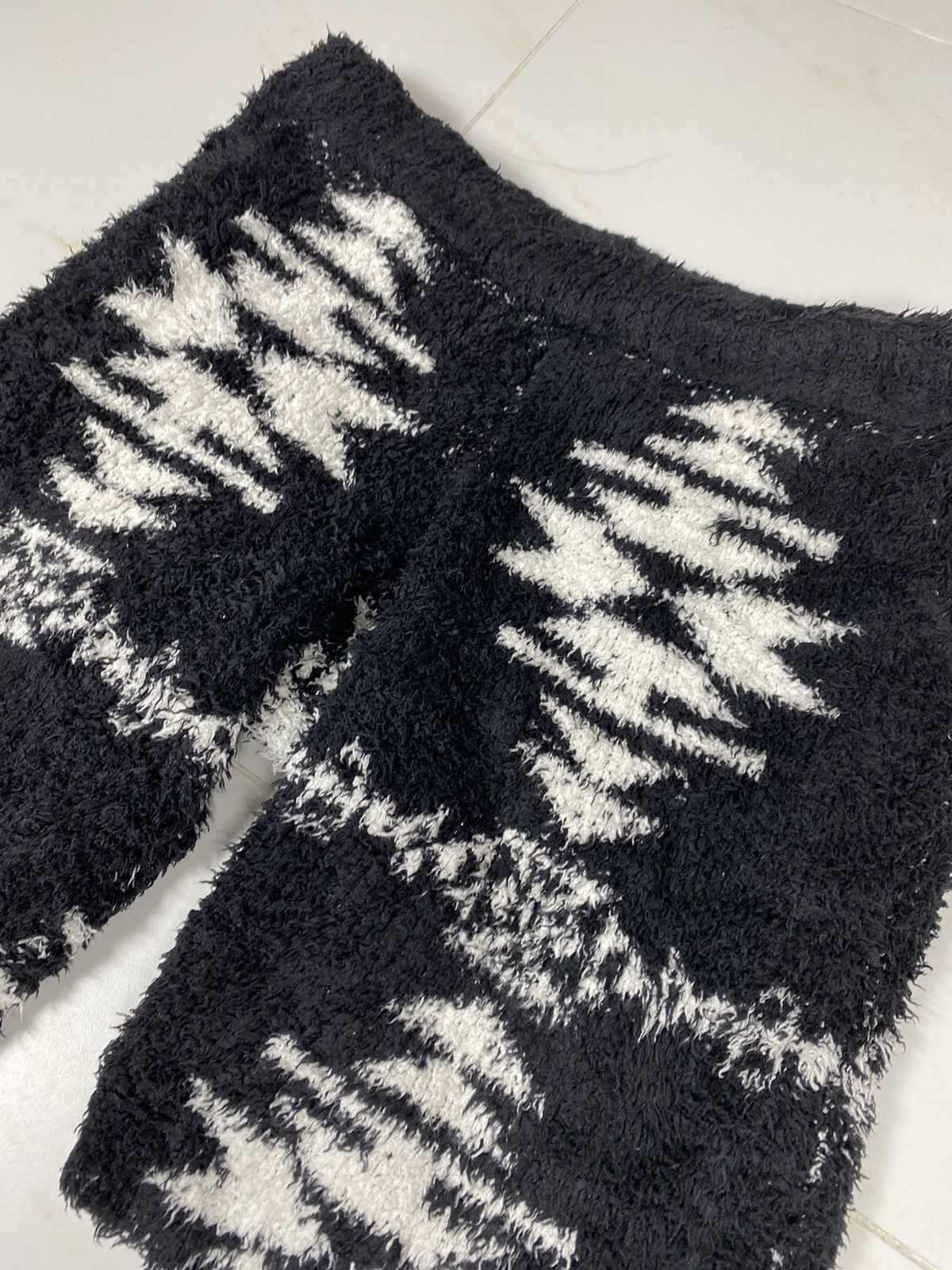 Karl Kani Karl Kani Native Faux Fur. J001 Size US XXL / EU 58 / 5 - 12 Thumbnail