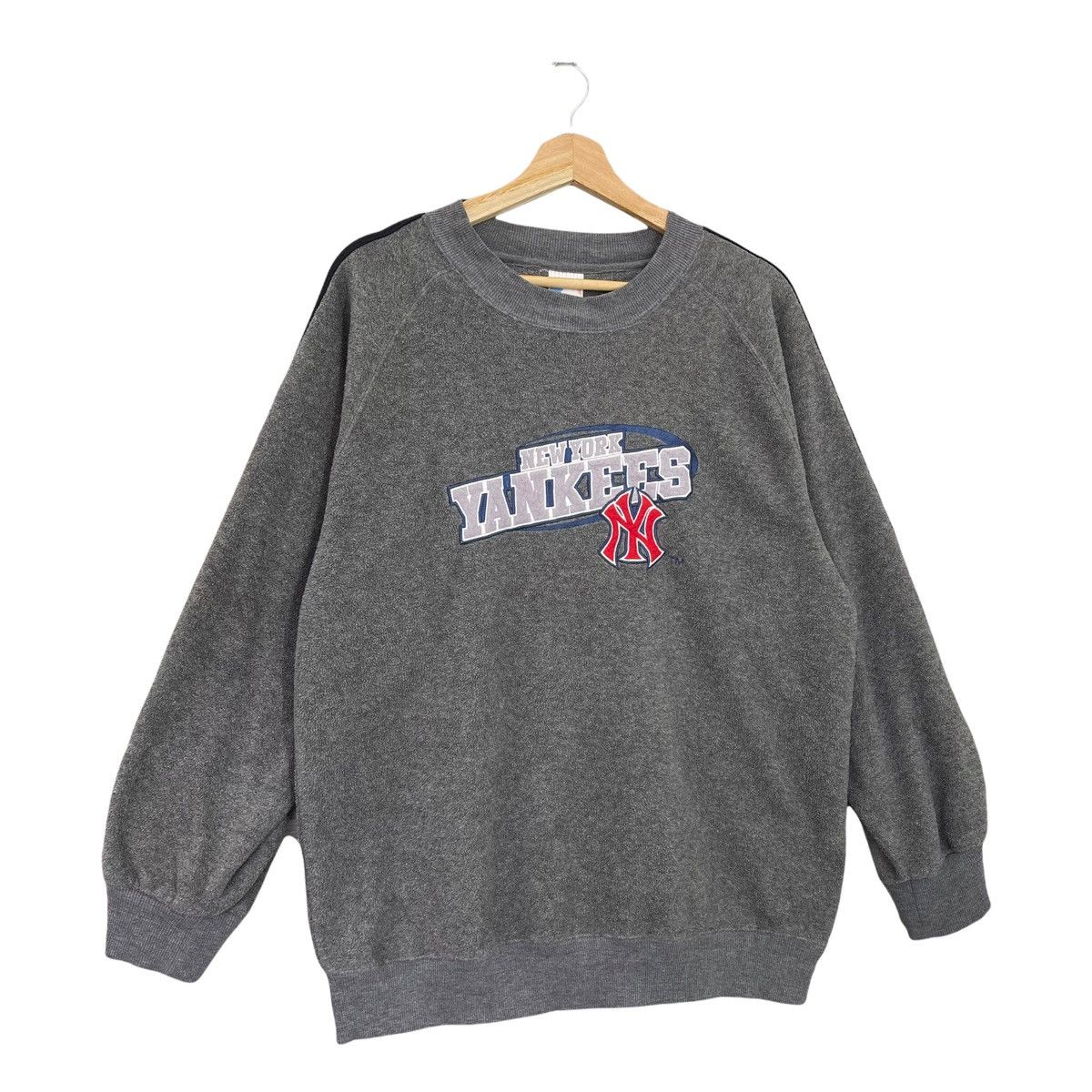 MLB Vintage New York Yankess Big Logo Embroidered Fleece size L Size US L / EU 52-54 / 3 - 2 Thumbnail