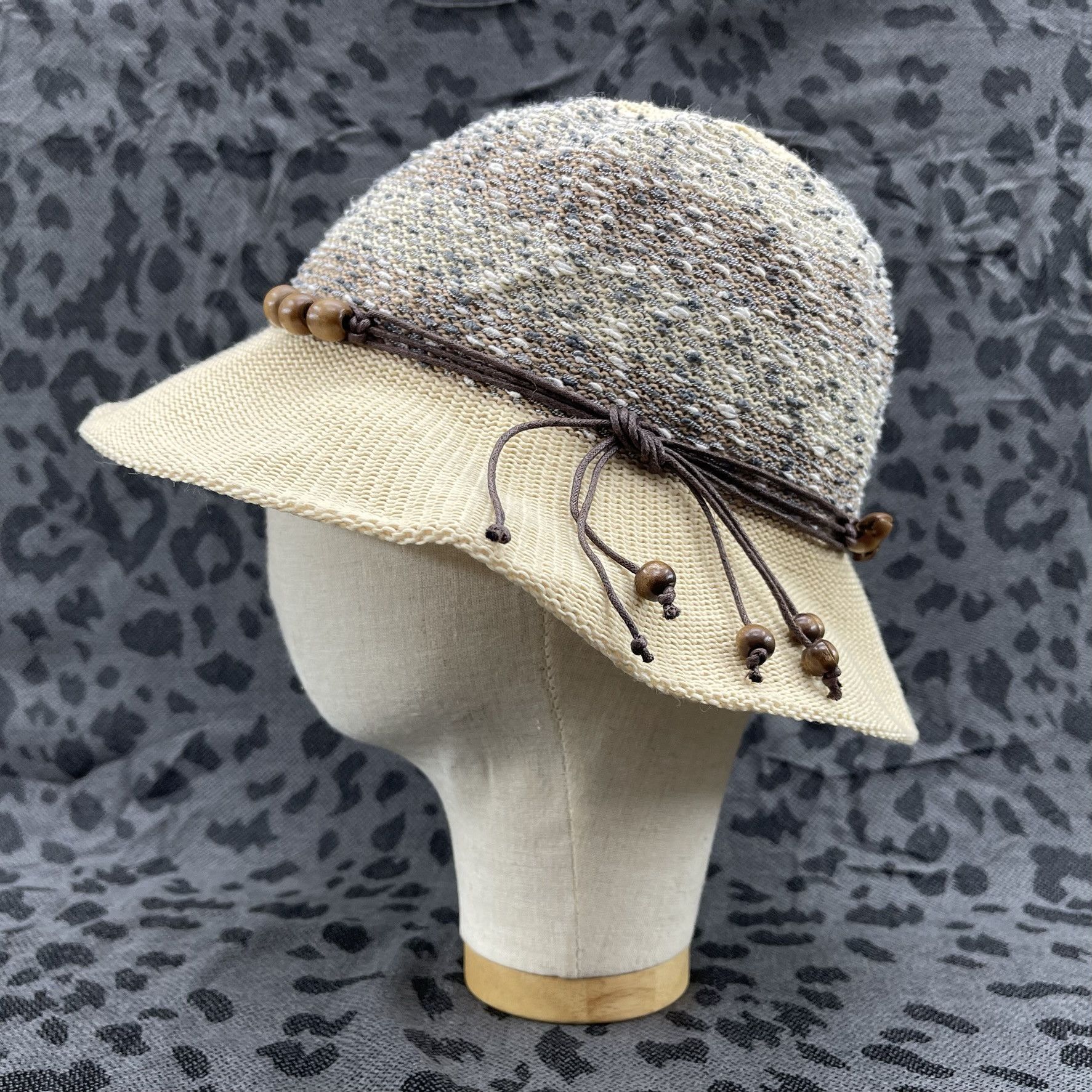 Other Unknown Knitted Nice Design Bucket Hats-BH3248 Size ONE SIZE - 1 Thumbnail
