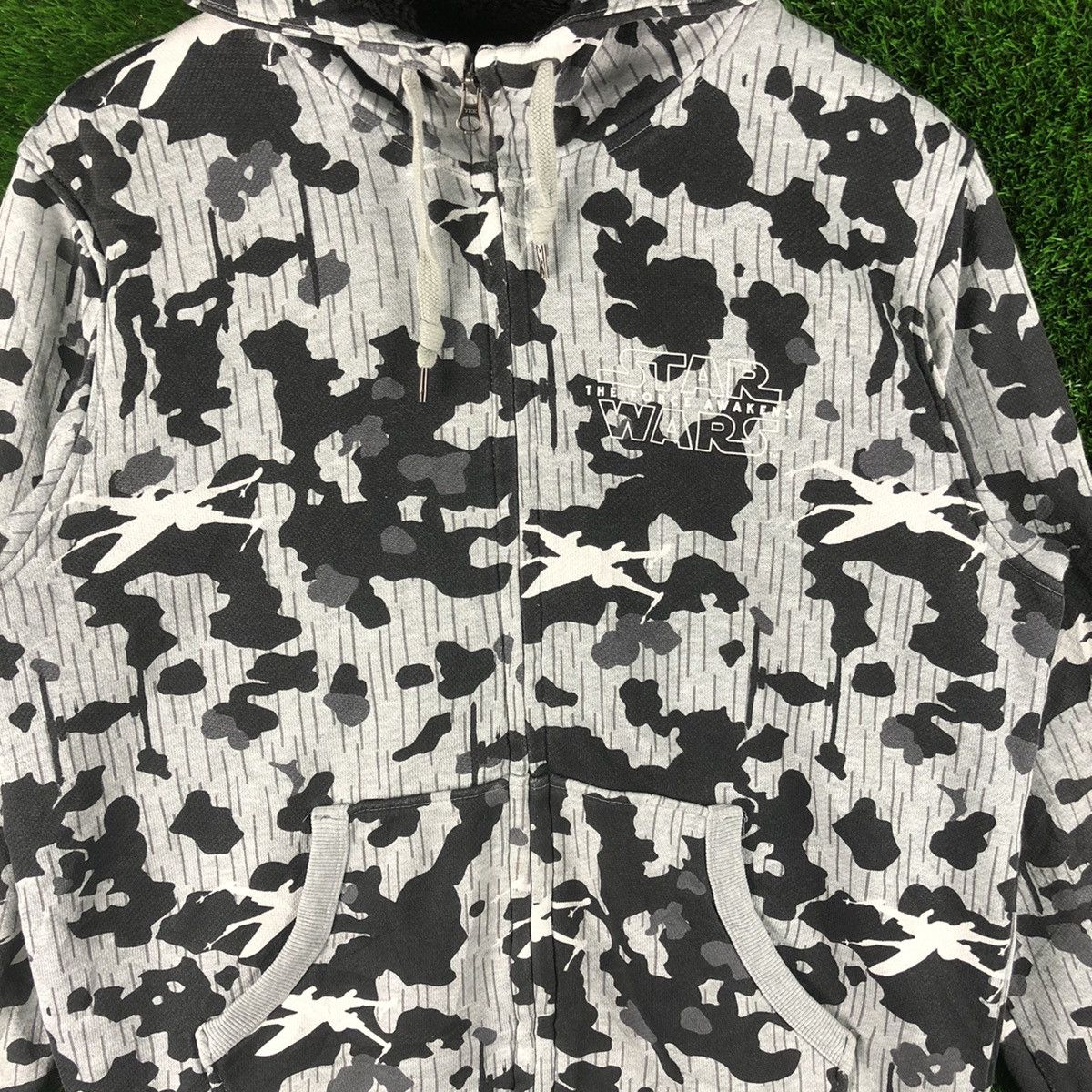 Star Wars Star Wars The Force Awekens Camouflage Hoodie Size US L / EU 52-54 / 3 - 4 Thumbnail
