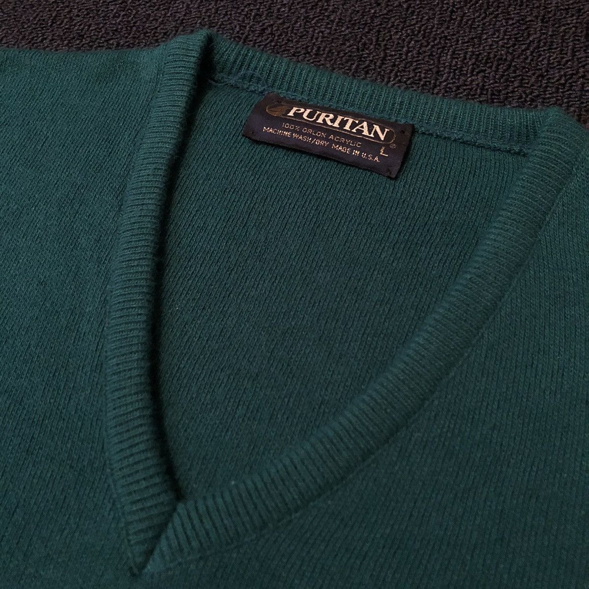 Vintage Vintage 1980s Puritan V Neck Orlon Acrylic Sweater Vest USA Size US L / EU 52-54 / 3 - 3 Thumbnail