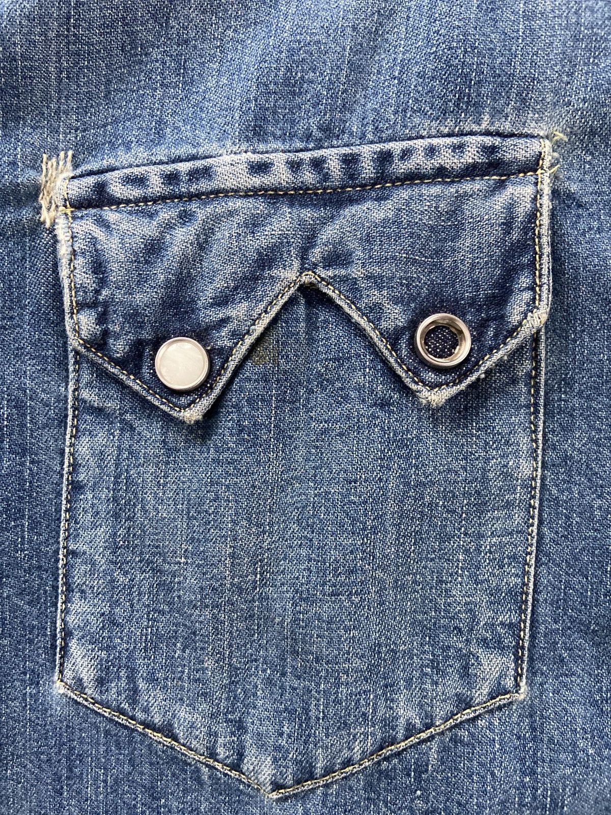 Levi's Vintage Clothing Levi’s Vintage Clothing Denim Shirt XL Size US XL / EU 56 / 4 - 3 Thumbnail