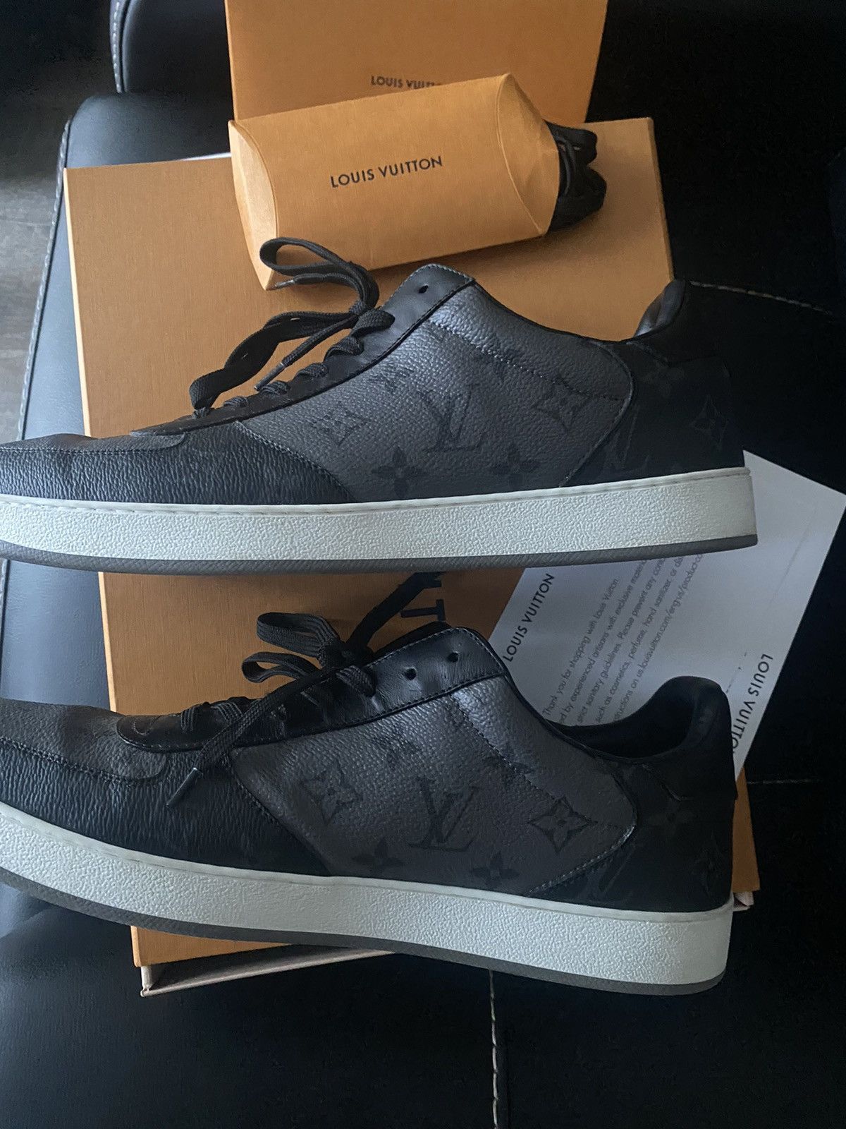 Louis Vuitton Louis Vuitton Rivoli Sneaker Size US 11 / EU 44 - 11 Thumbnail