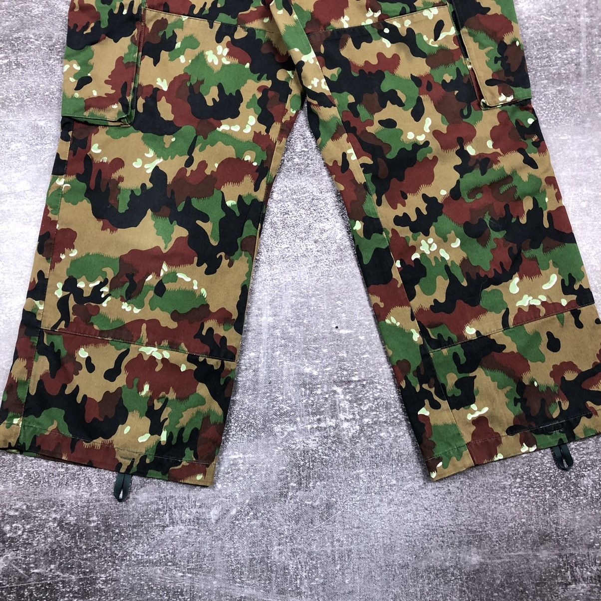 Vintage Vintage Swiss Army Alpenflage Camo Cargo Overall Pants M70 Size US 32 / EU 48 - 3 Thumbnail