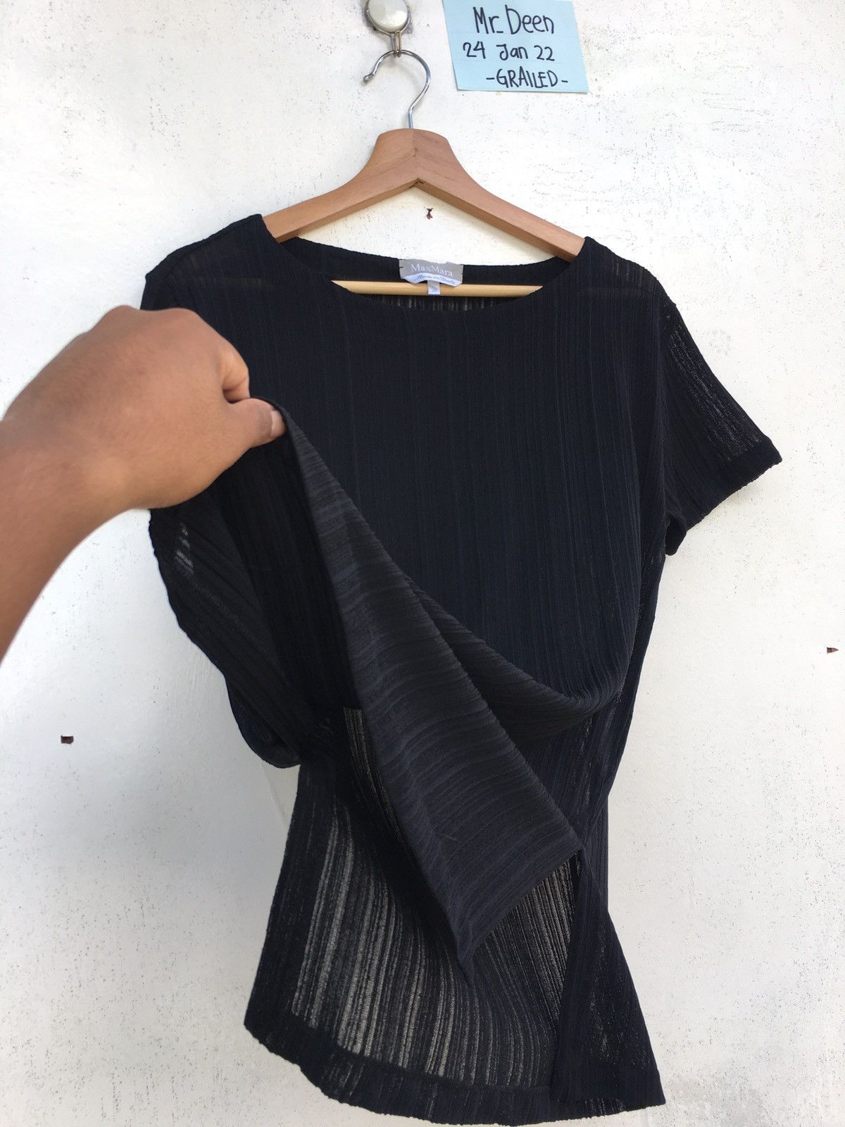Max Mara Rare Max Mara Sheer Tops Size XS / US 0-2 / IT 36-38 - 1 Thumbnail