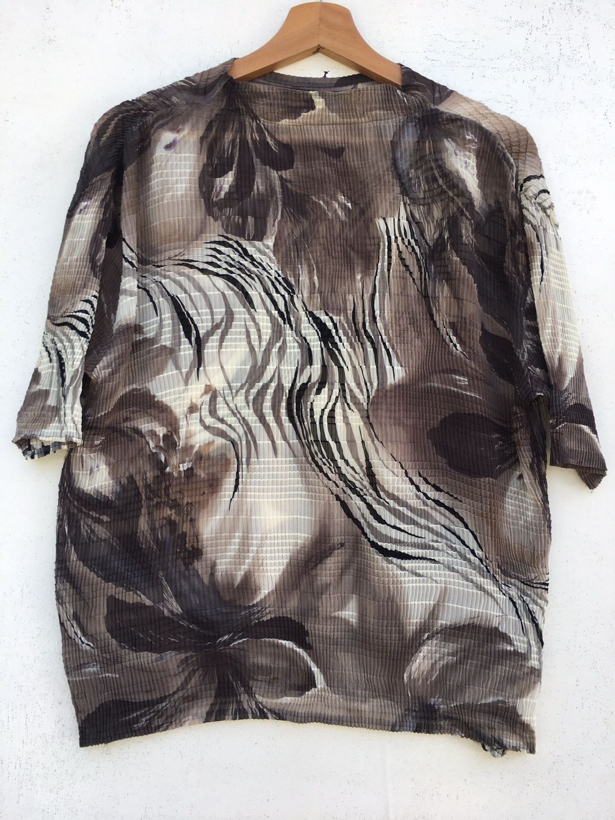 Bruno Piattelli Vintage Bruno Piattelli Roma Abstract Pleated Shirt Size US M / EU 48-50 / 2 - 4 Thumbnail