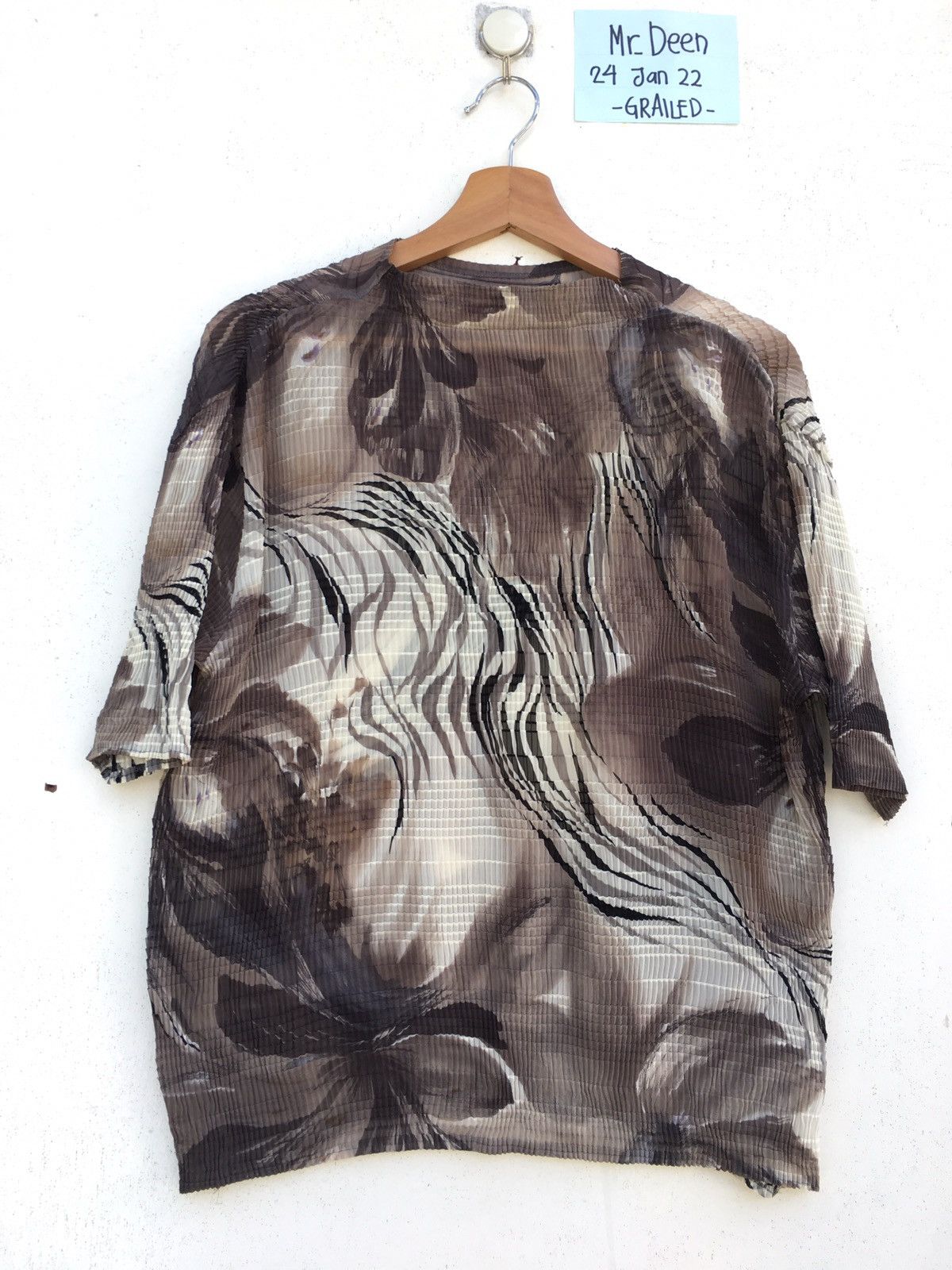 Bruno Piattelli Vintage Bruno Piattelli Roma Abstract Pleated Shirt Size US M / EU 48-50 / 2 - 1 Thumbnail