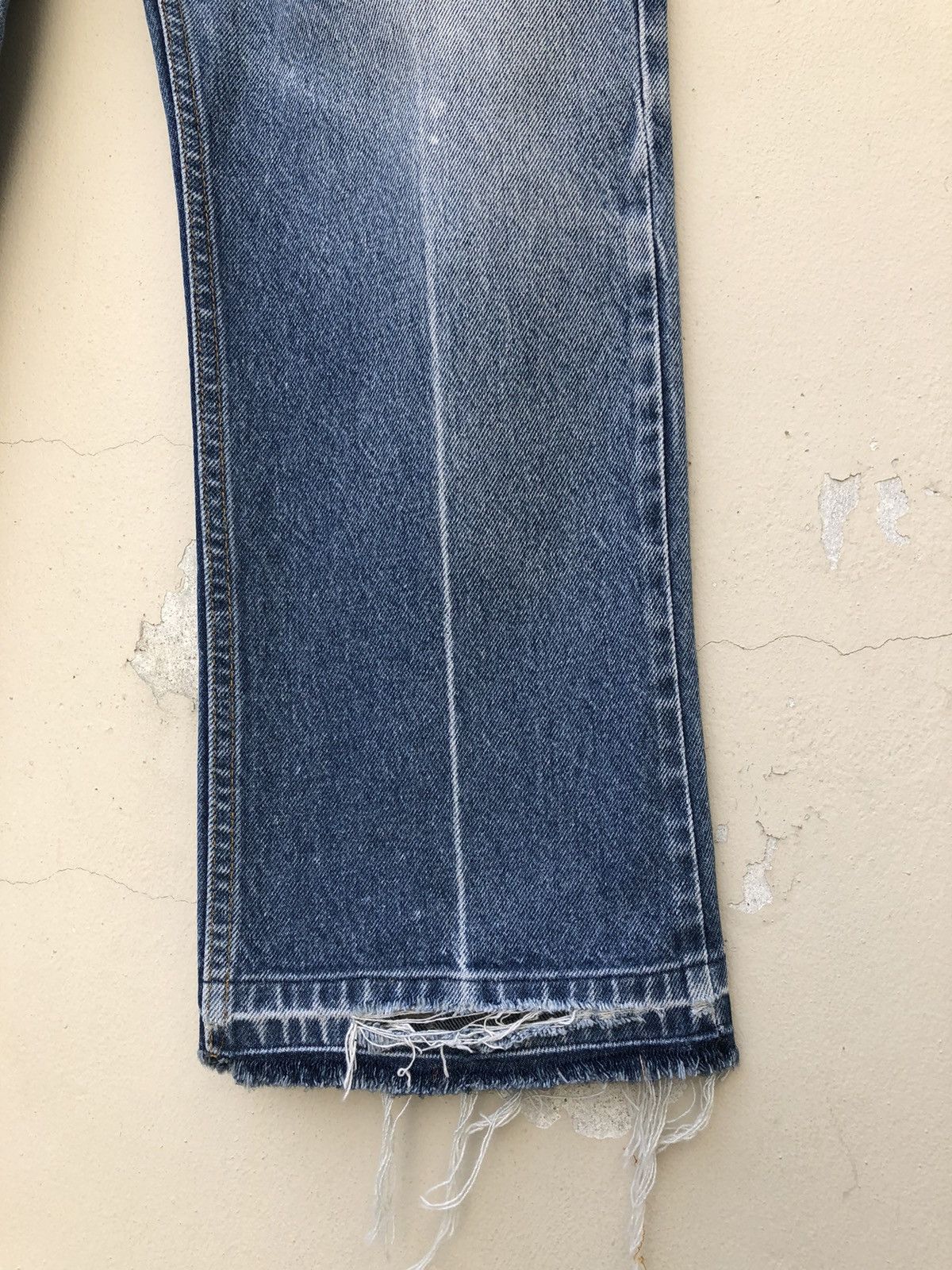 Levi's Vintage 80s Levi’s 517 Asymmetrical Leg Jeans Cropped Denim Size US 33 - 11 Thumbnail