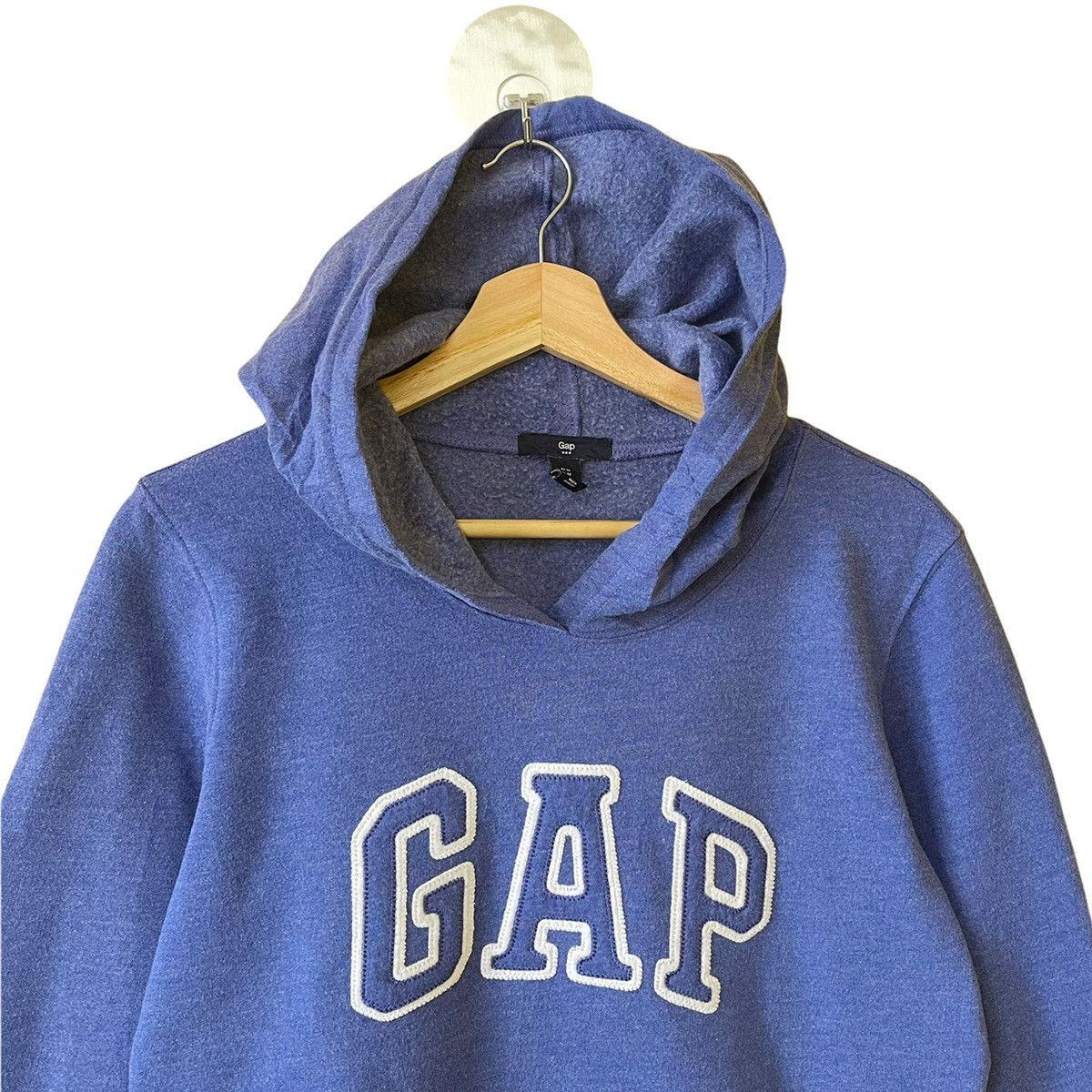 Gap × Japanese Brand Vintage Gap Embroided Big Logo Hoodie size M Size US M / EU 48-50 / 2 - 4 Thumbnail