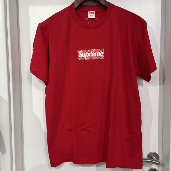 Supreme Red Bandana Box Logo Tee Size Small 100% Authentic