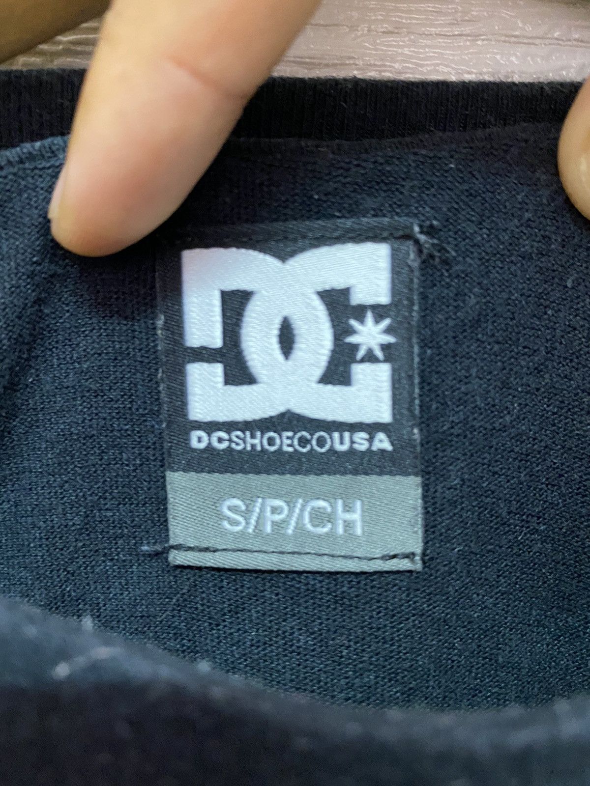DC DCSHOECOUSA SIDE TAPE BIG LOGO EMBROIDERY TEE Size US S / EU 44-46 / 1 - 5 Thumbnail