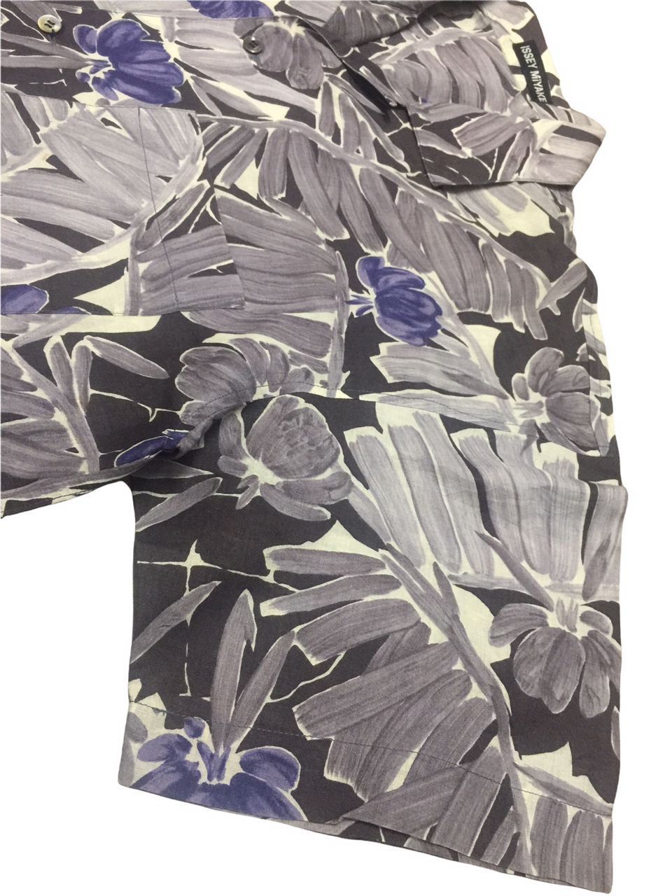 Issey Miyake Vintage ISSEY MIYAKE Hawaii Floral Motif Shirt Size US M / EU 48-50 / 2 - 9 Thumbnail