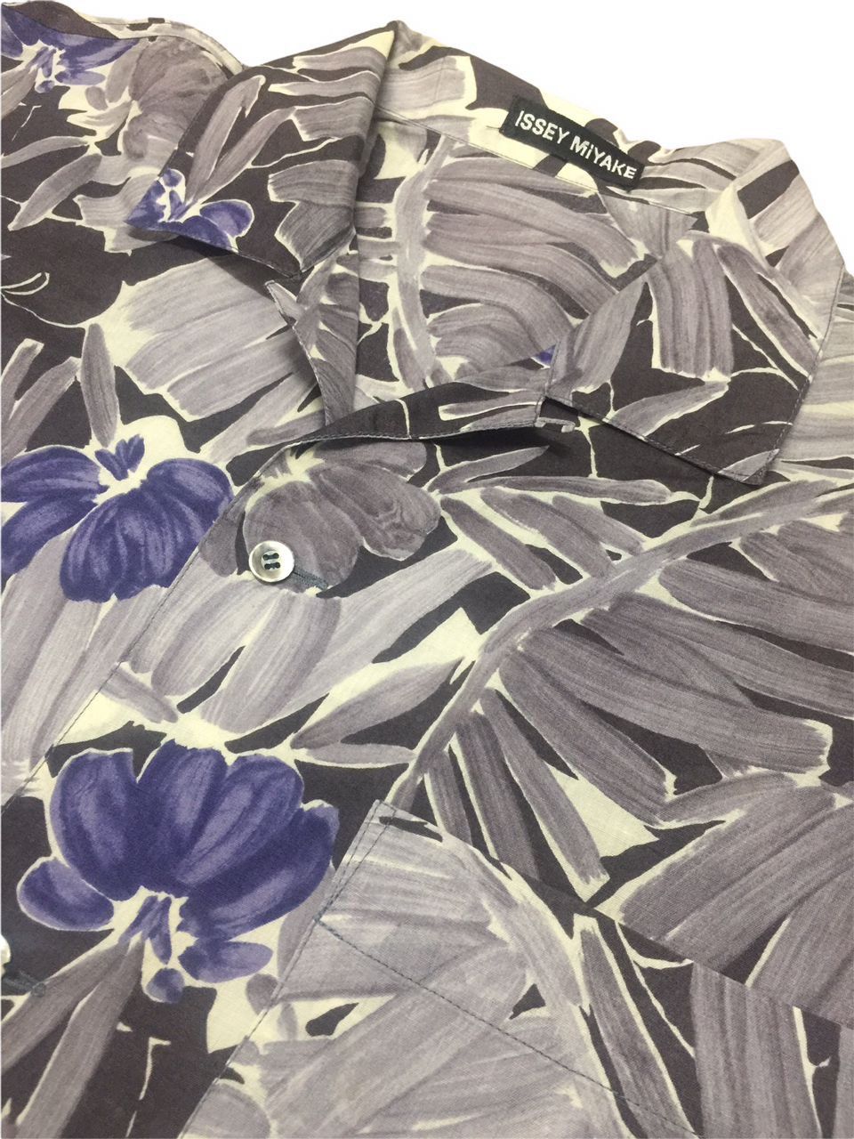 Issey Miyake Vintage ISSEY MIYAKE Hawaii Floral Motif Shirt Size US M / EU 48-50 / 2 - 4 Thumbnail