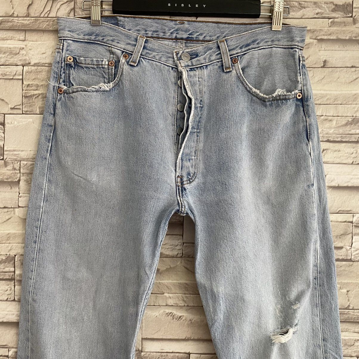 Levi's Vintage Levis 501 Distressed Jeans Faded 34x30 Made USA Size US 34 / EU 50 - 4 Thumbnail
