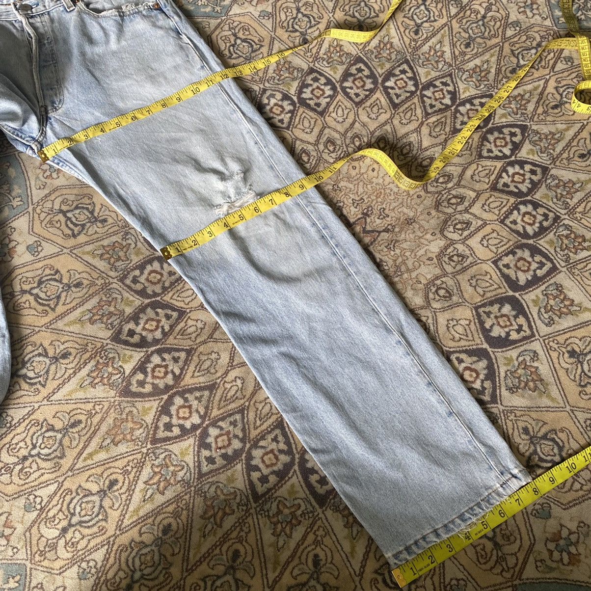 Levi's Vintage Levis 501 Distressed Jeans Faded 34x30 Made USA Size US 34 / EU 50 - 20 Thumbnail