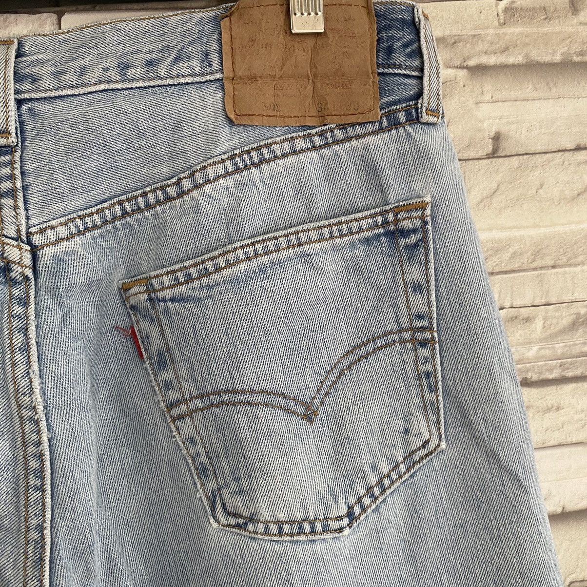 Levi's Vintage Levis 501 Distressed Jeans Faded 34x30 Made USA Size US 34 / EU 50 - 14 Thumbnail