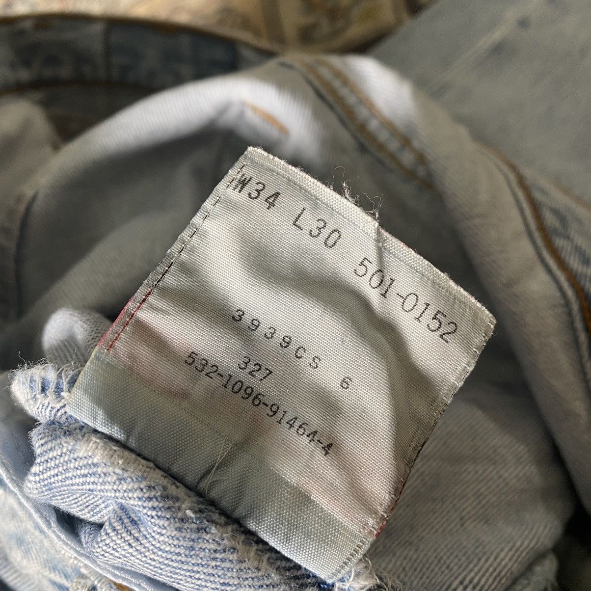 Levi's Vintage Levis 501 Distressed Jeans Faded 34x30 Made USA Size US 34 / EU 50 - 17 Thumbnail