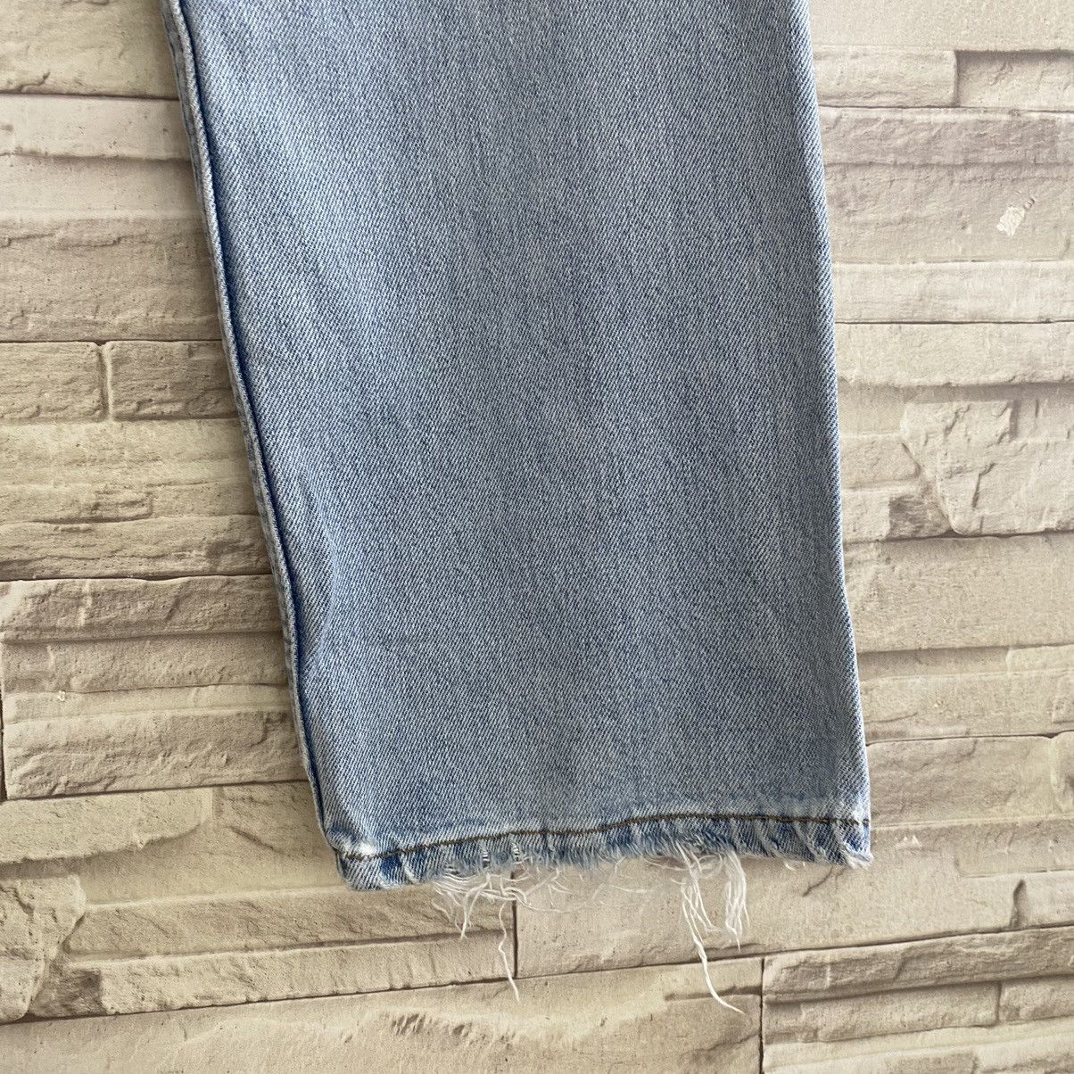 Levi's Vintage Levis 501 Distressed Jeans Faded 34x30 Made USA Size US 34 / EU 50 - 13 Thumbnail