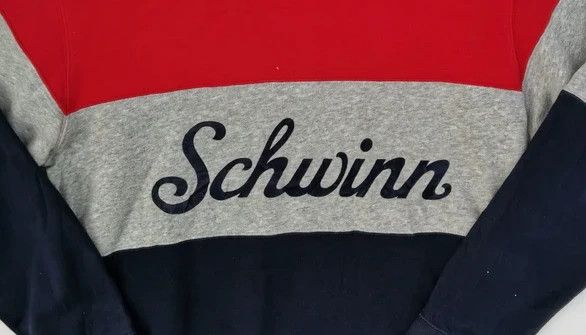 Japanese Brand × Uniqlo Rare!!! Uniqlo Big Logo Sweatshirts Size US M / EU 48-50 / 2 - 4 Thumbnail