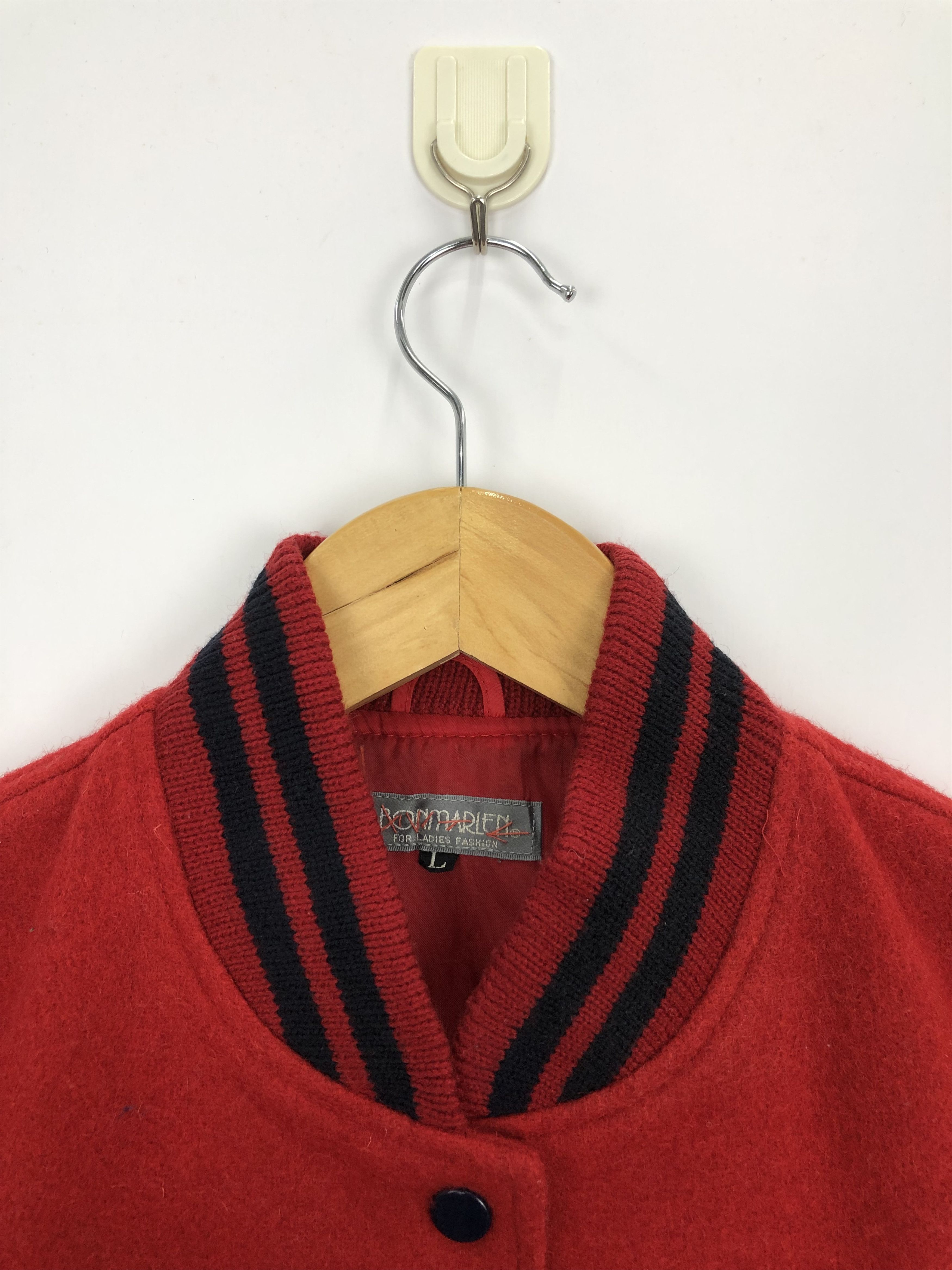 Japanese Brand Vintage 90s Bon Marlen Wool Varsity Jacket Red V0321 Size US L / EU 52-54 / 3 - 6 Thumbnail