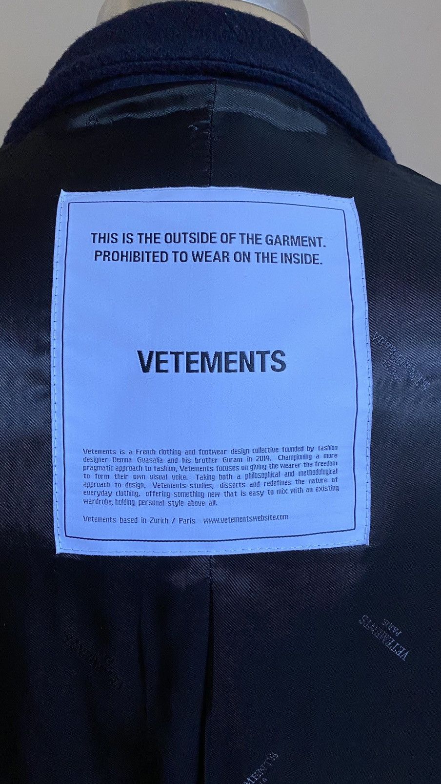 Vetements Reversible Vetements Over Coat (New/Never worn) Size US S / EU 44-46 / 1 - 9 Thumbnail