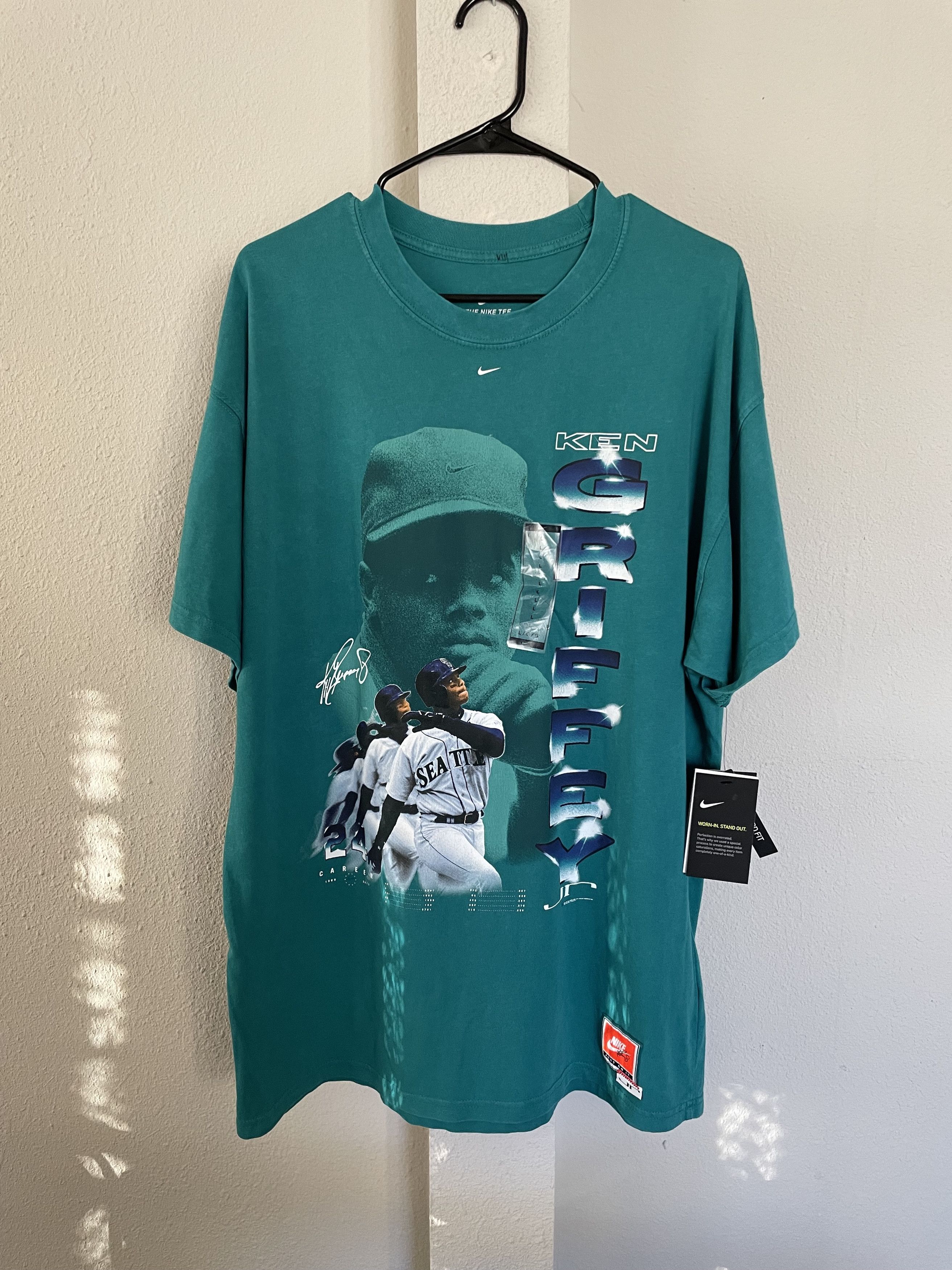 Vintage Nike Ken Griffey Jr Graphic T Shirt (Size XL) NWT — Roots