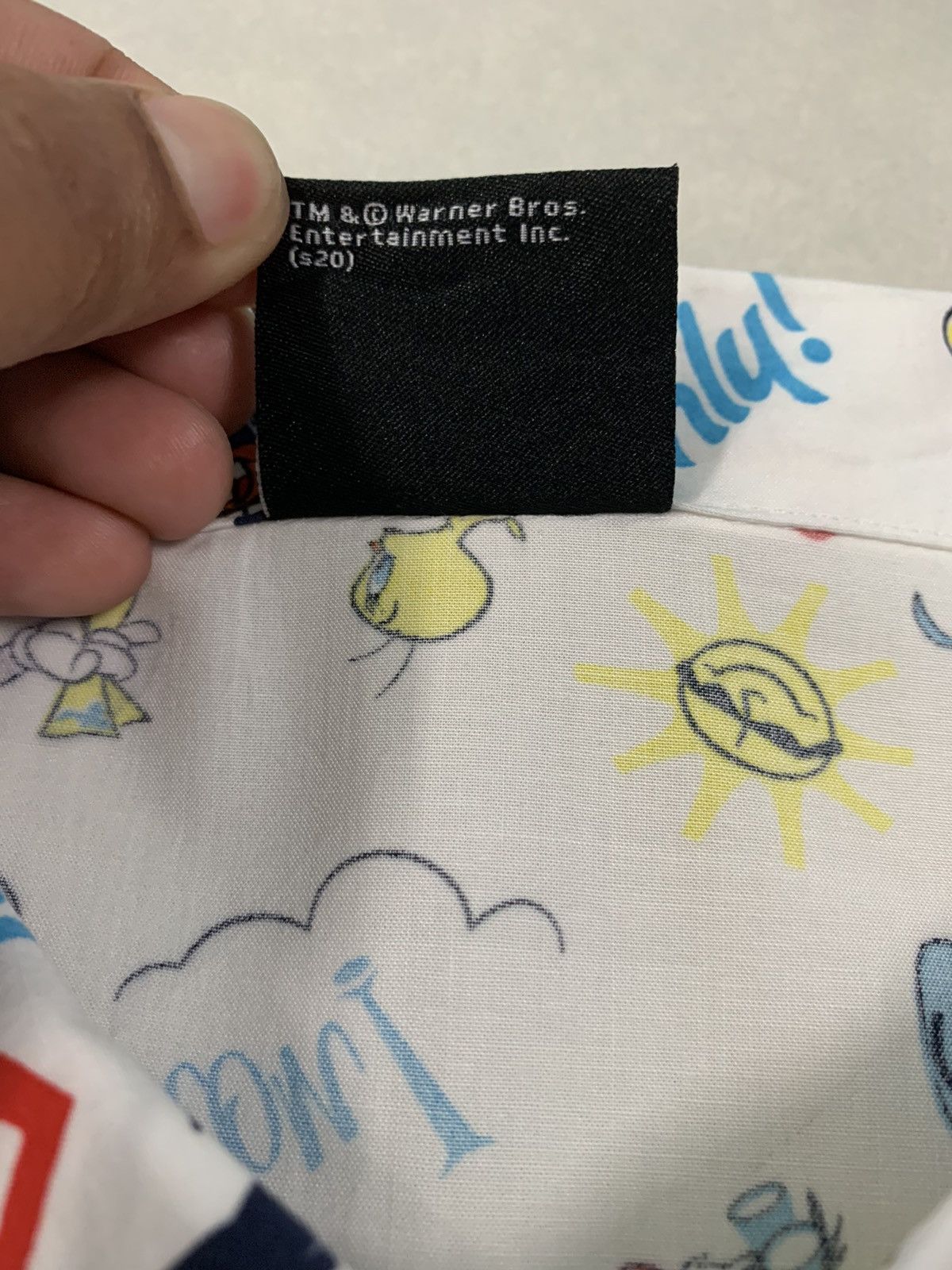 Warner Bros 🔥 Vintage Looney Tunes Graphic Hawaiian Camp collar Shirts Size US L / EU 52-54 / 3 - 6 Thumbnail