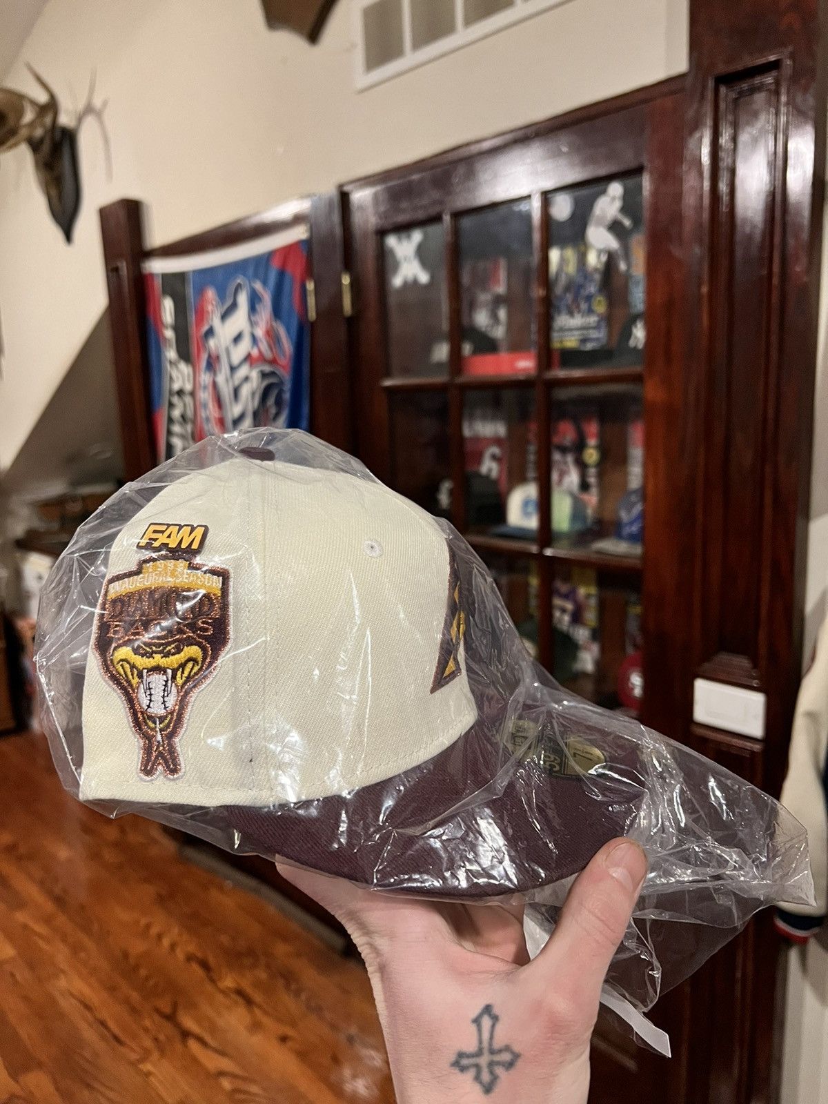 New Era Arizona diamondback Famcap store exclusive “holly grail “ Size ONE SIZE - 2 Thumbnail