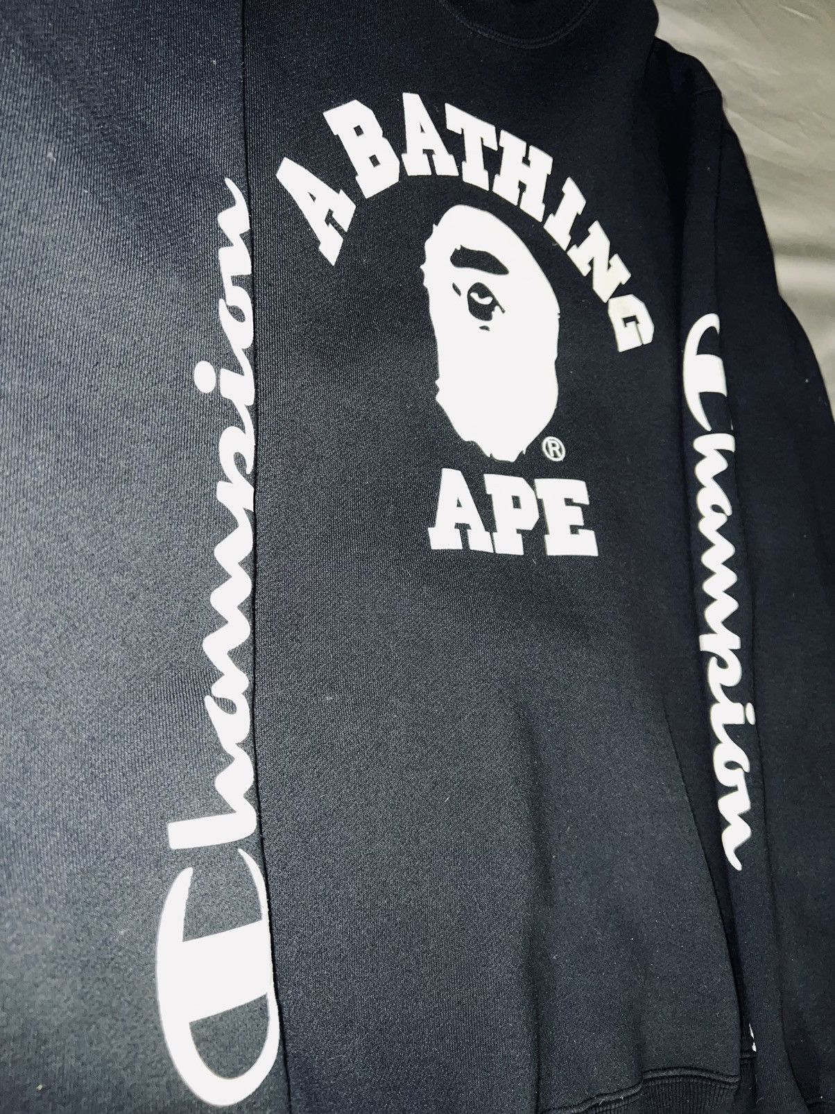 Bape × Champion NEW BAPE X CHAMPION CLASSIC CREWNECK XL Size US XL / EU 56 / 4 - 4 Thumbnail